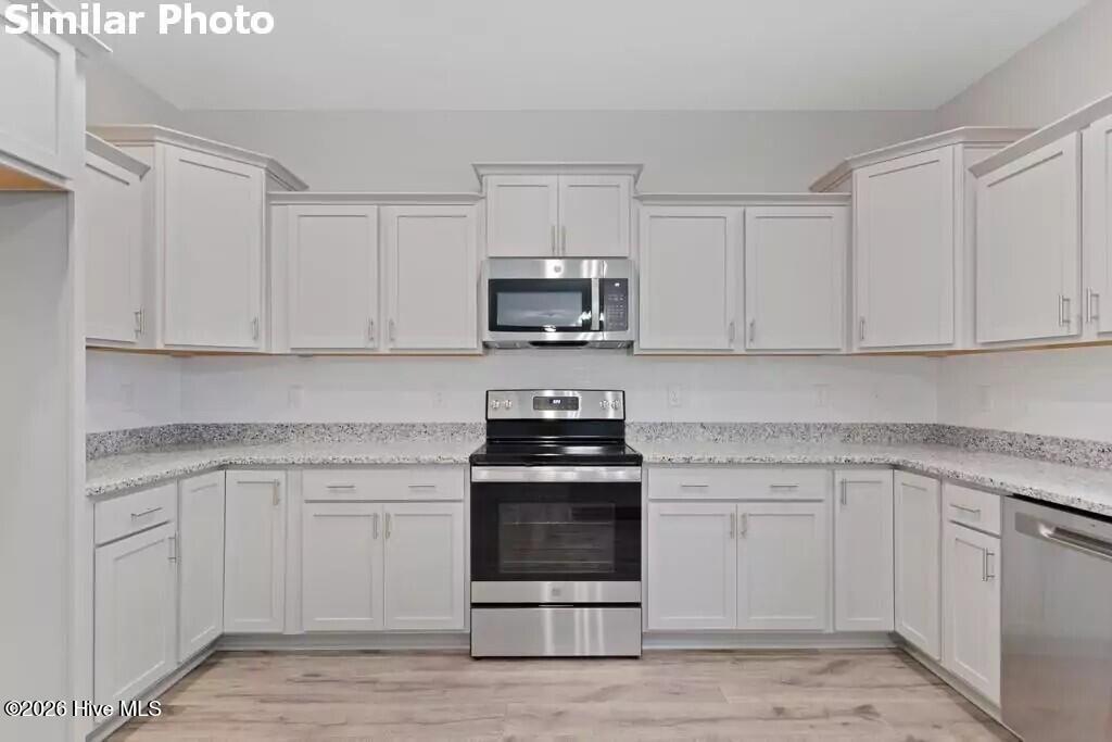 510 E Black Water Lane Property Photo 19