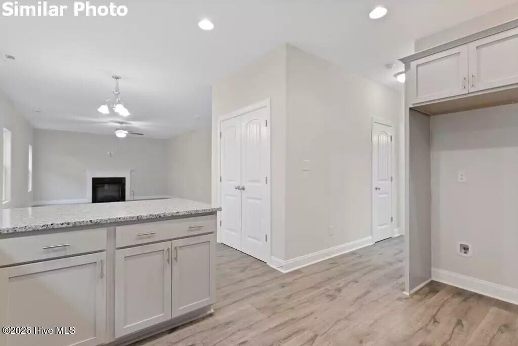 510 E Black Water Lane Property Photo 20
