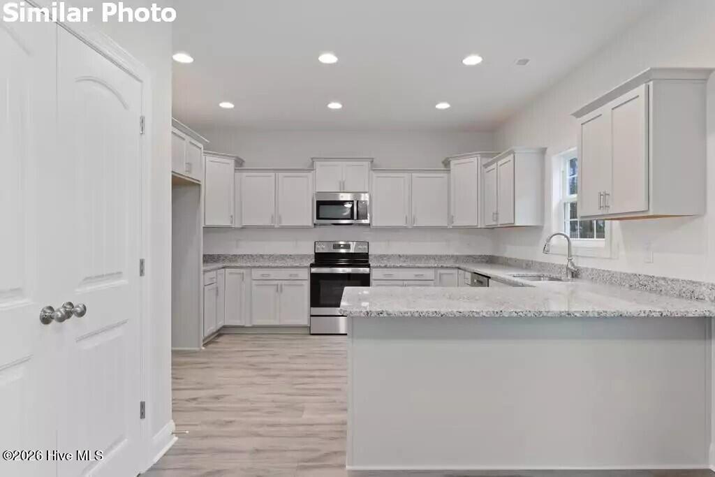 510 E Black Water Lane Property Photo 21