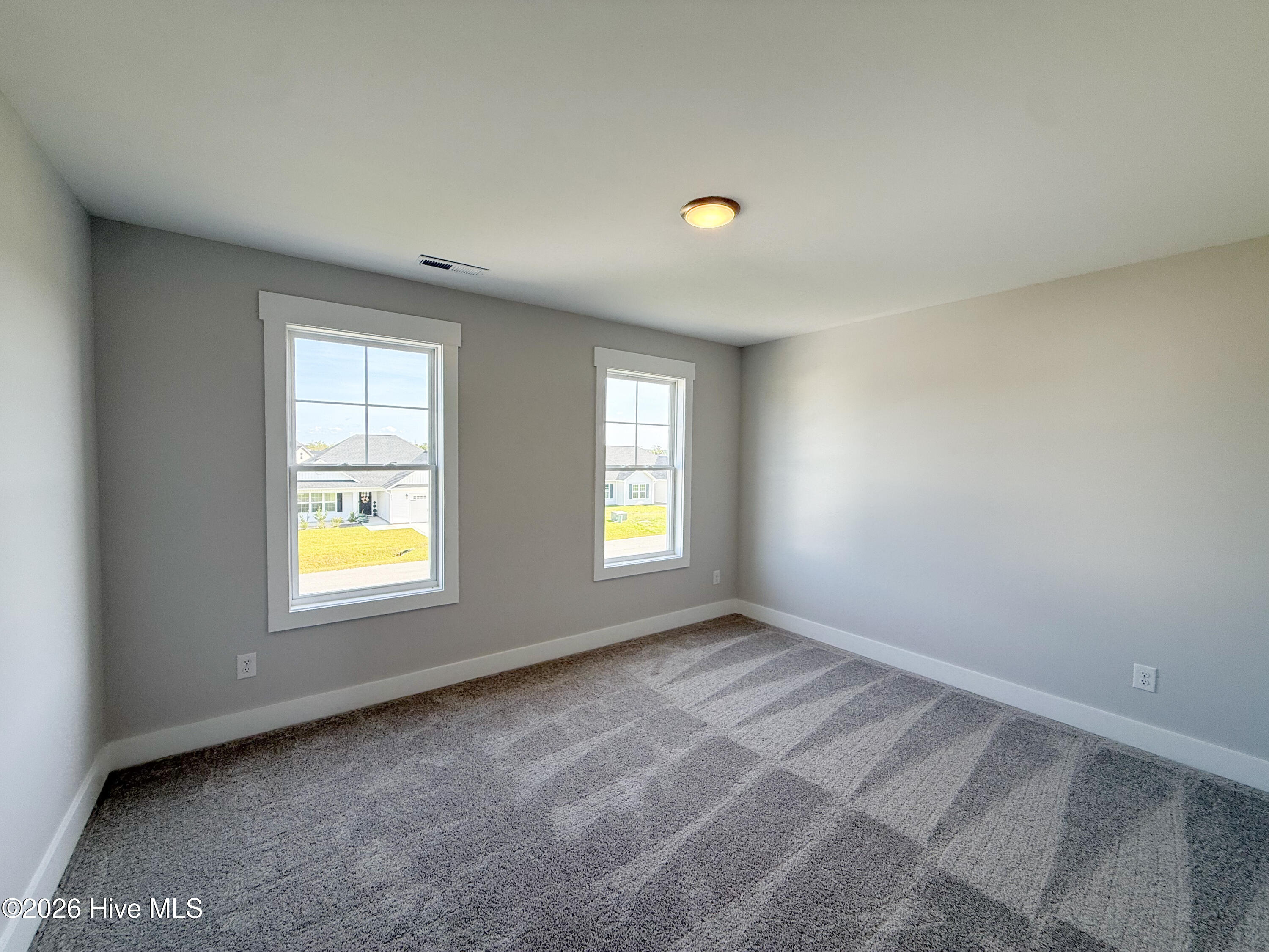 510 E Black Water Lane Property Photo 22