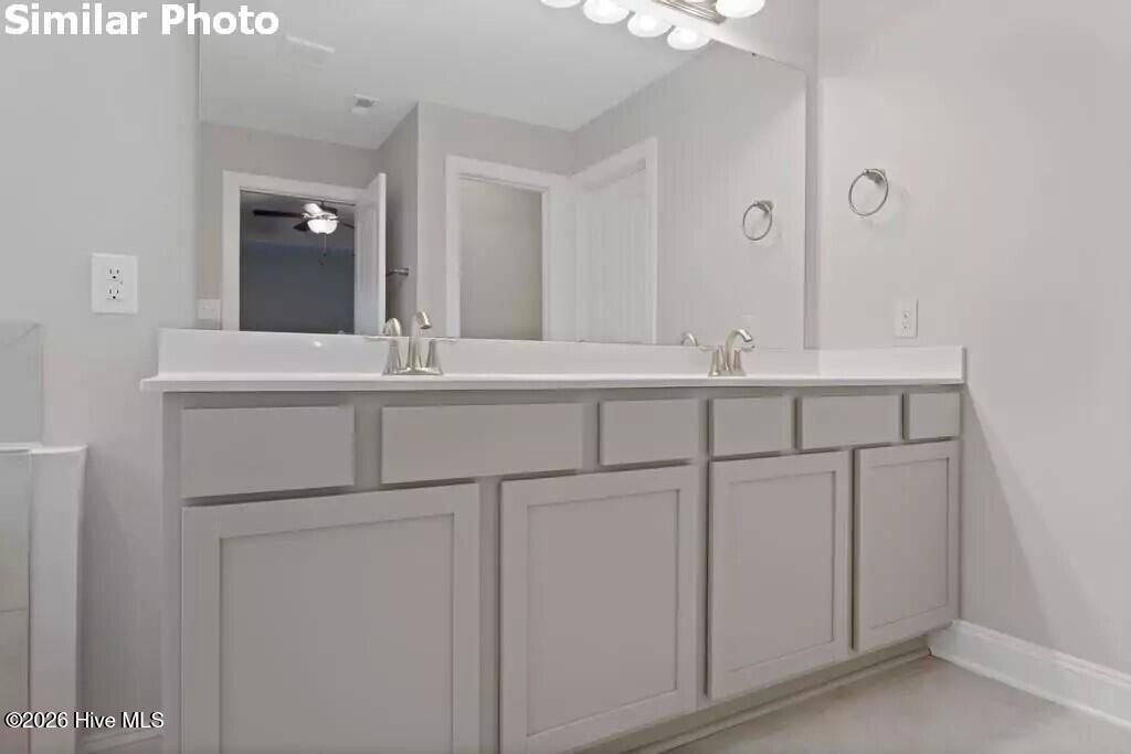 510 E Black Water Lane Property Photo 25