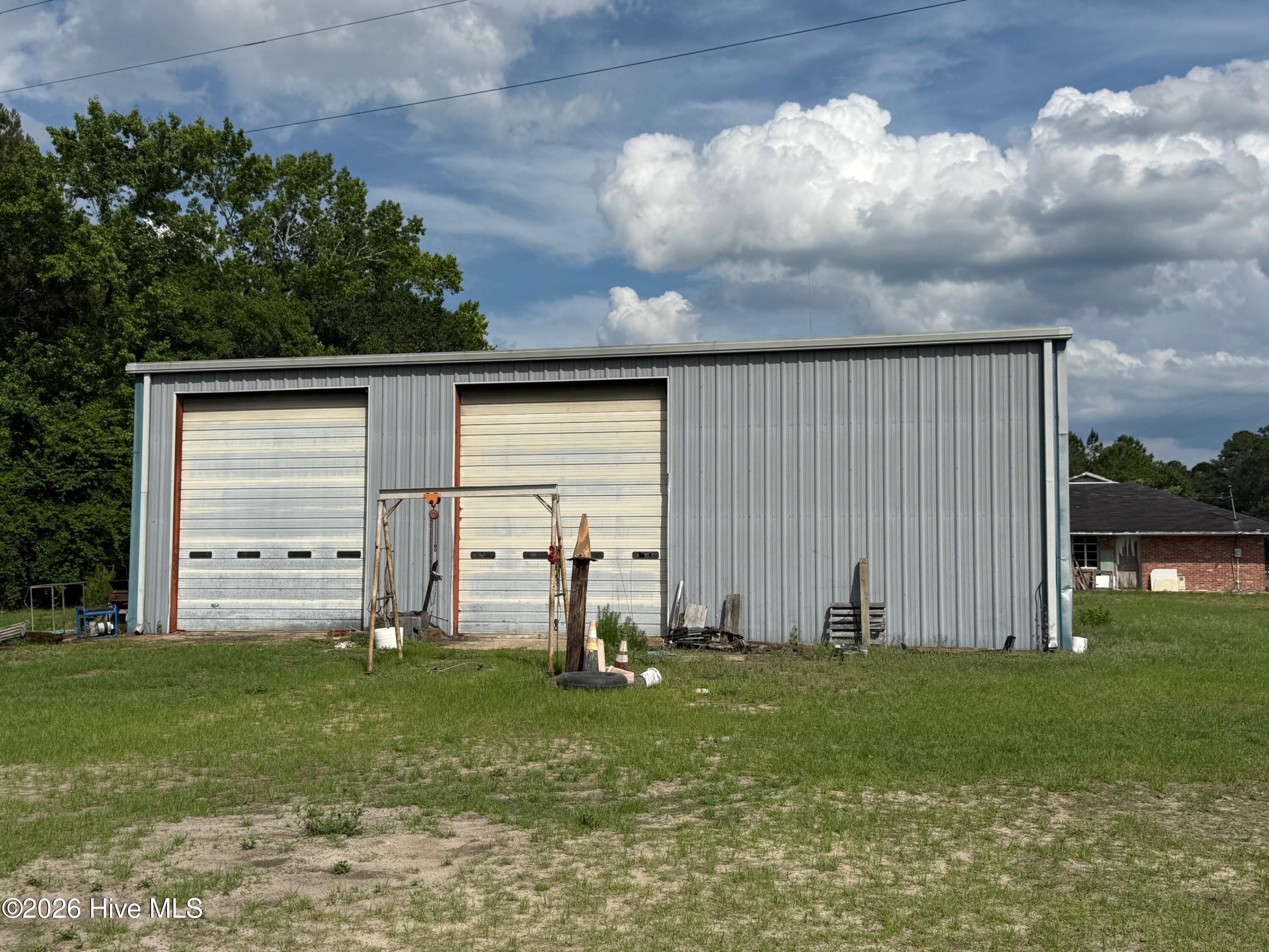 1434 Nc 53 Highway W Property Photo 7