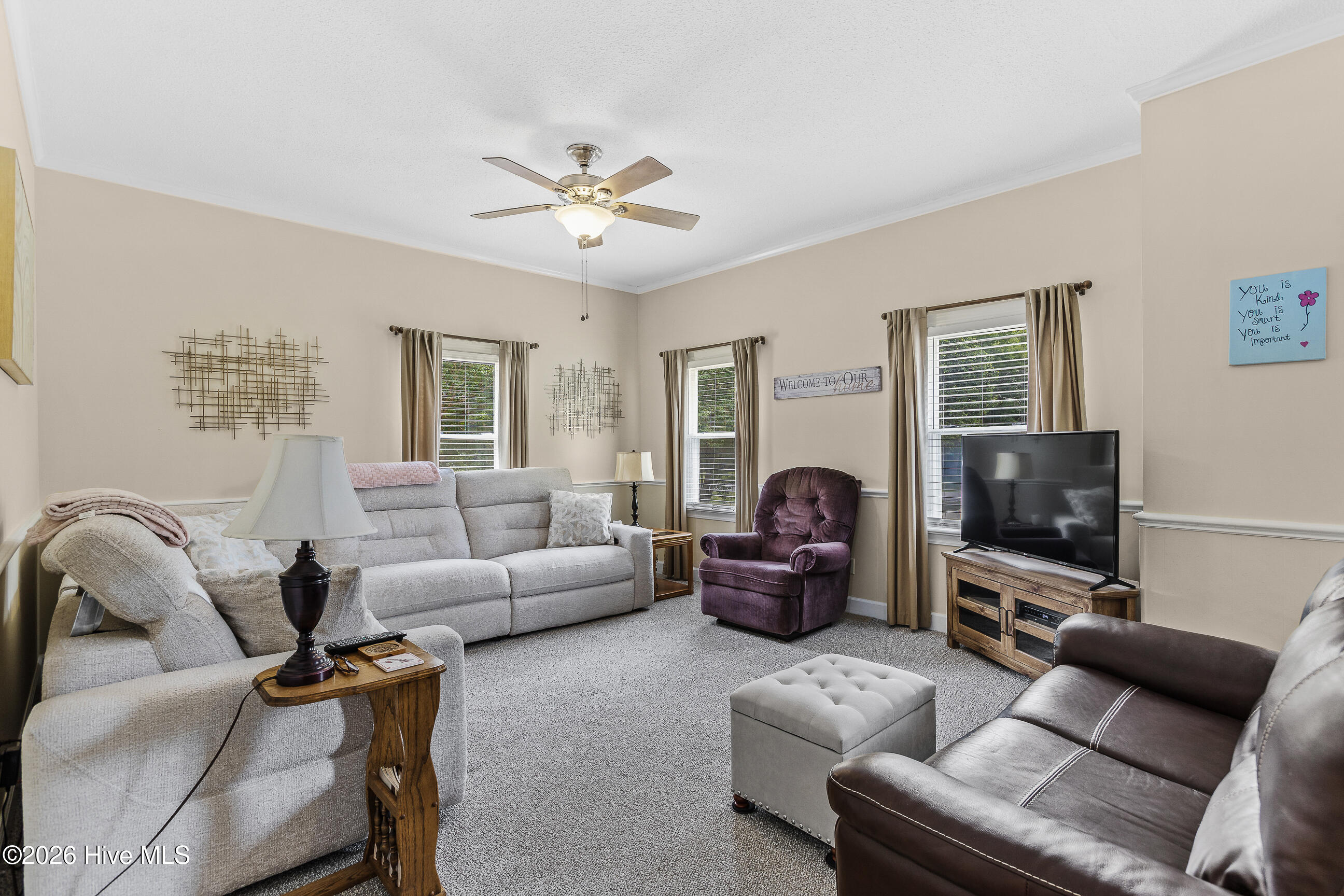 206 Crestwood Drive Property Photo 12
