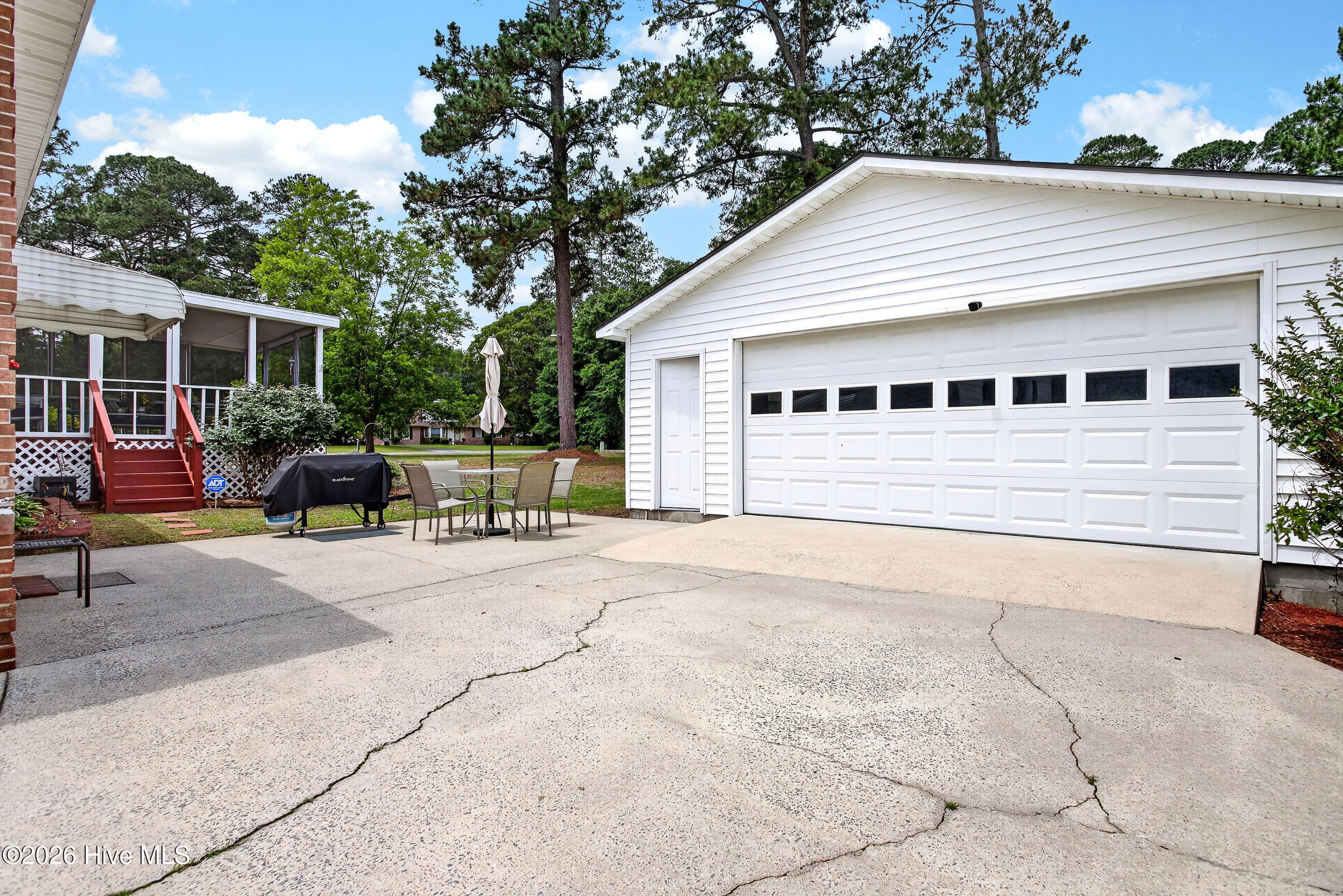 206 Crestwood Drive Property Photo 31