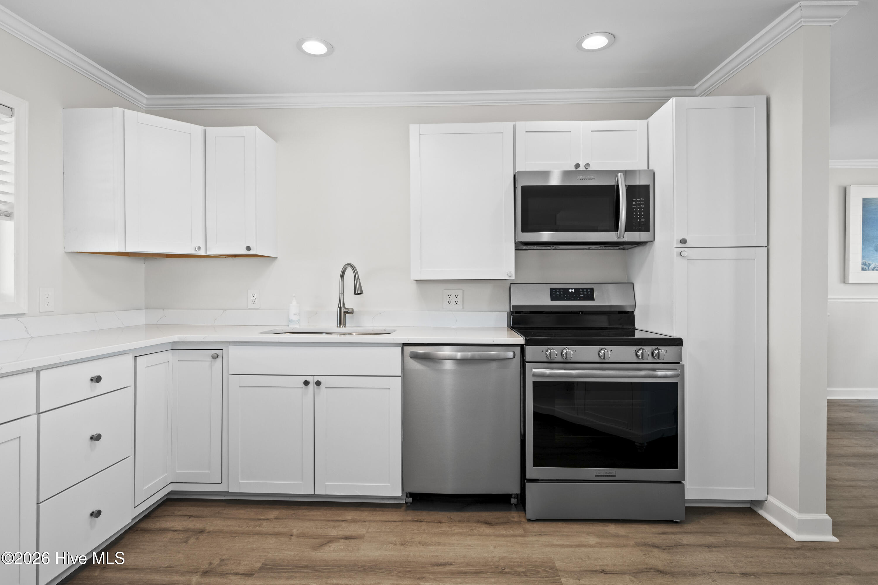 101 Ocean Drive Property Photo 17