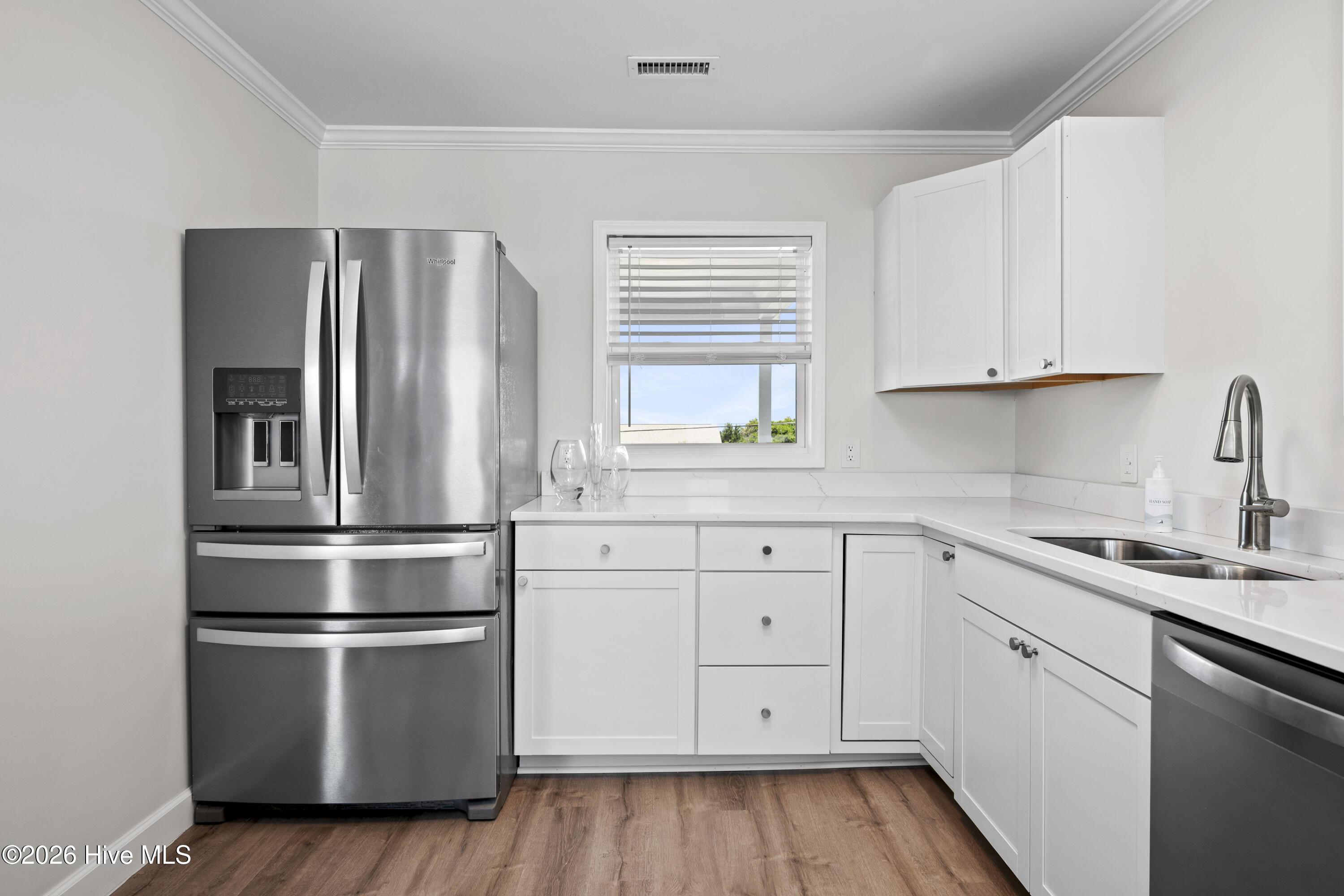 101 Ocean Drive Property Photo 18