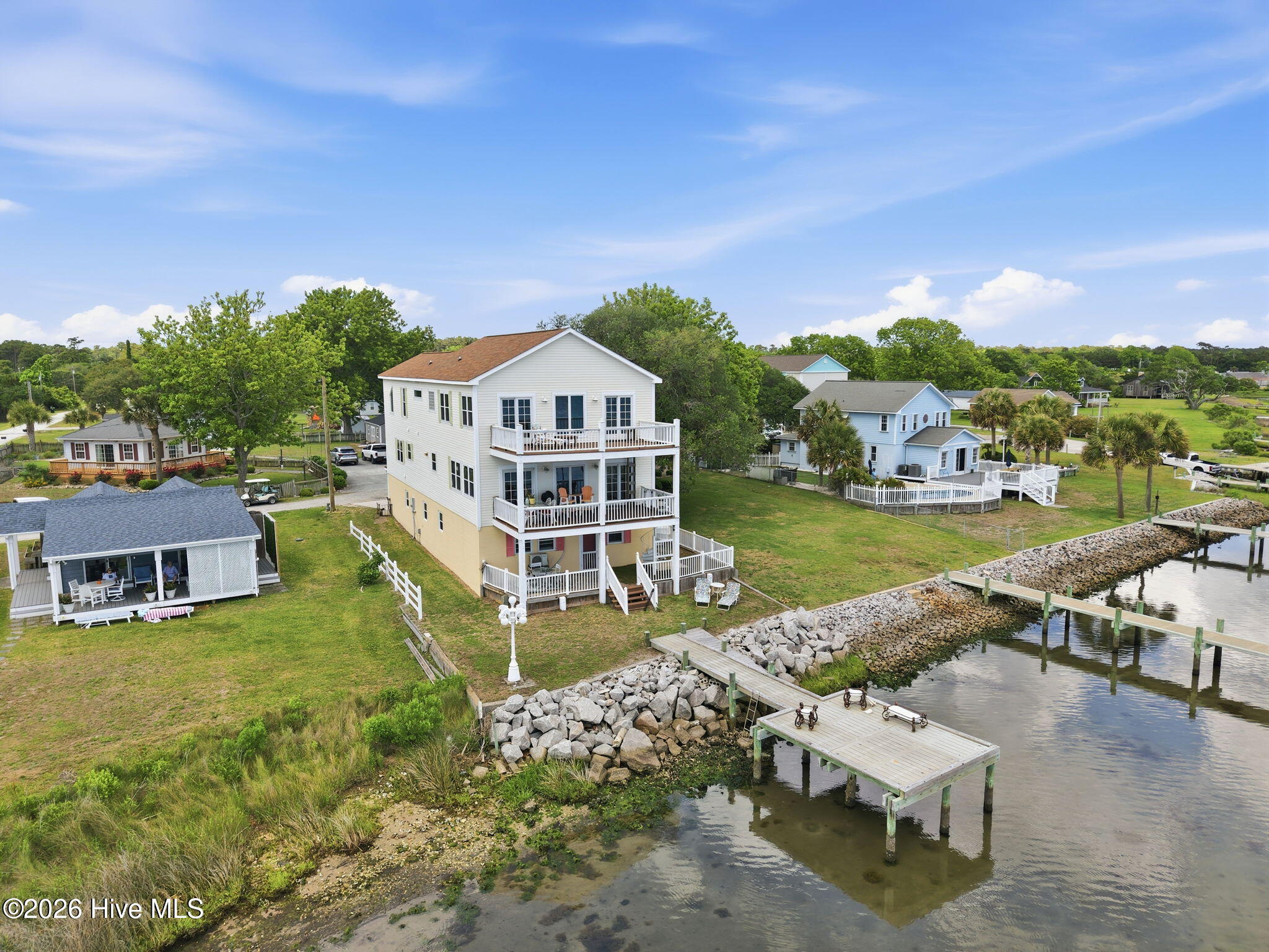 103 Waterfront Avenue Property Photo 15