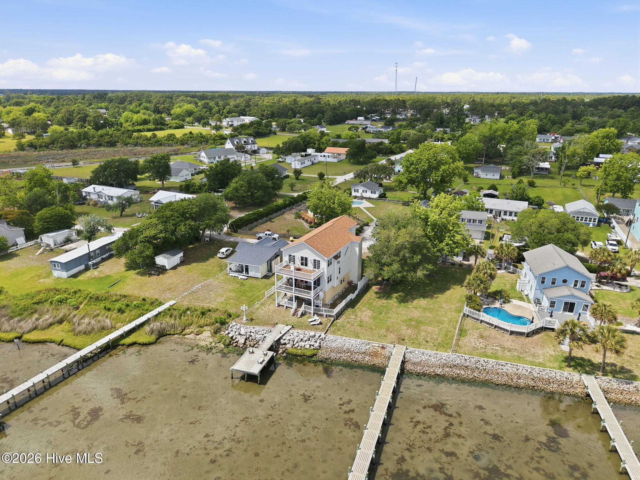 103 Waterfront Avenue Property Photo 16