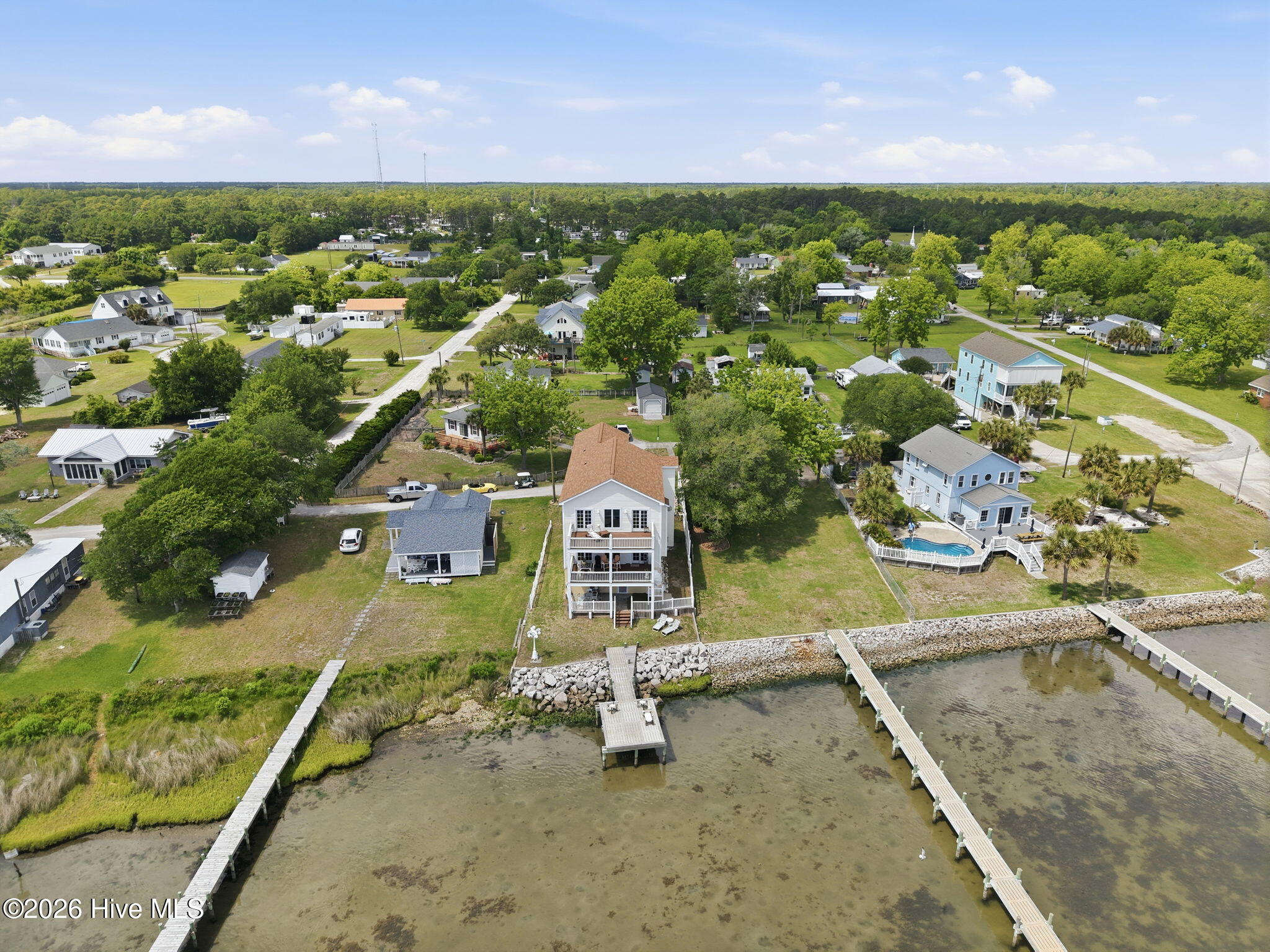 103 Waterfront Avenue Property Photo 17