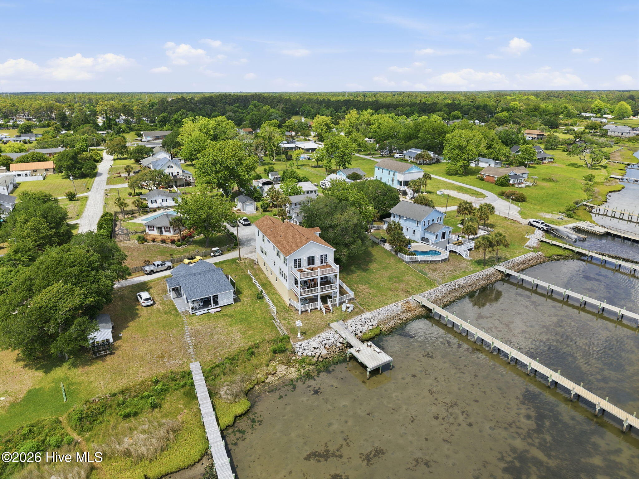 103 Waterfront Avenue Property Photo 18