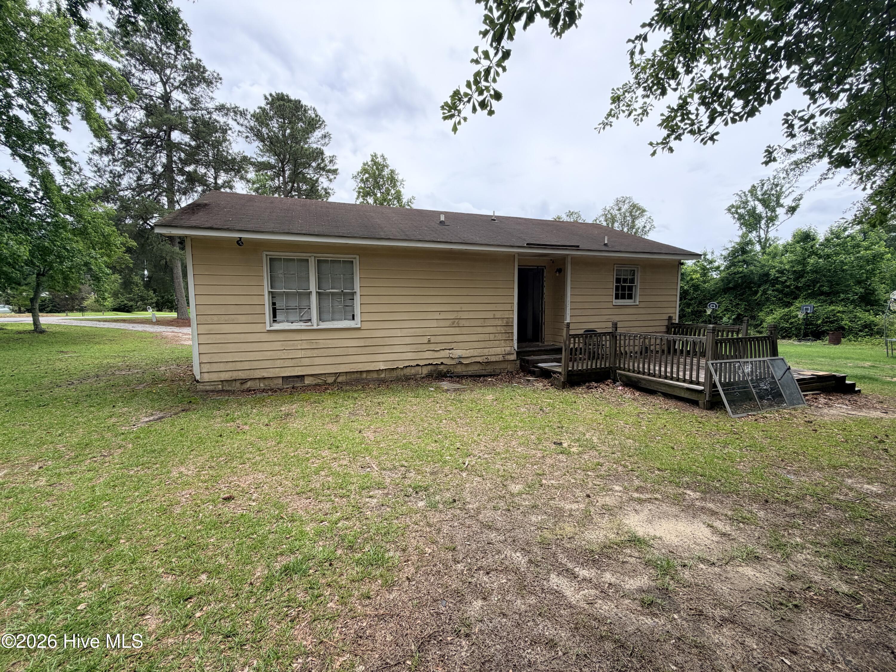 199 Zoo Road S Property Photo 2