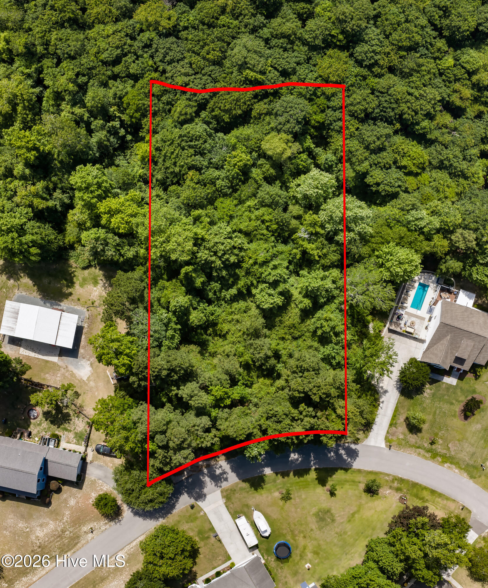 L32 Twelve Pointer Road Property Photo 3