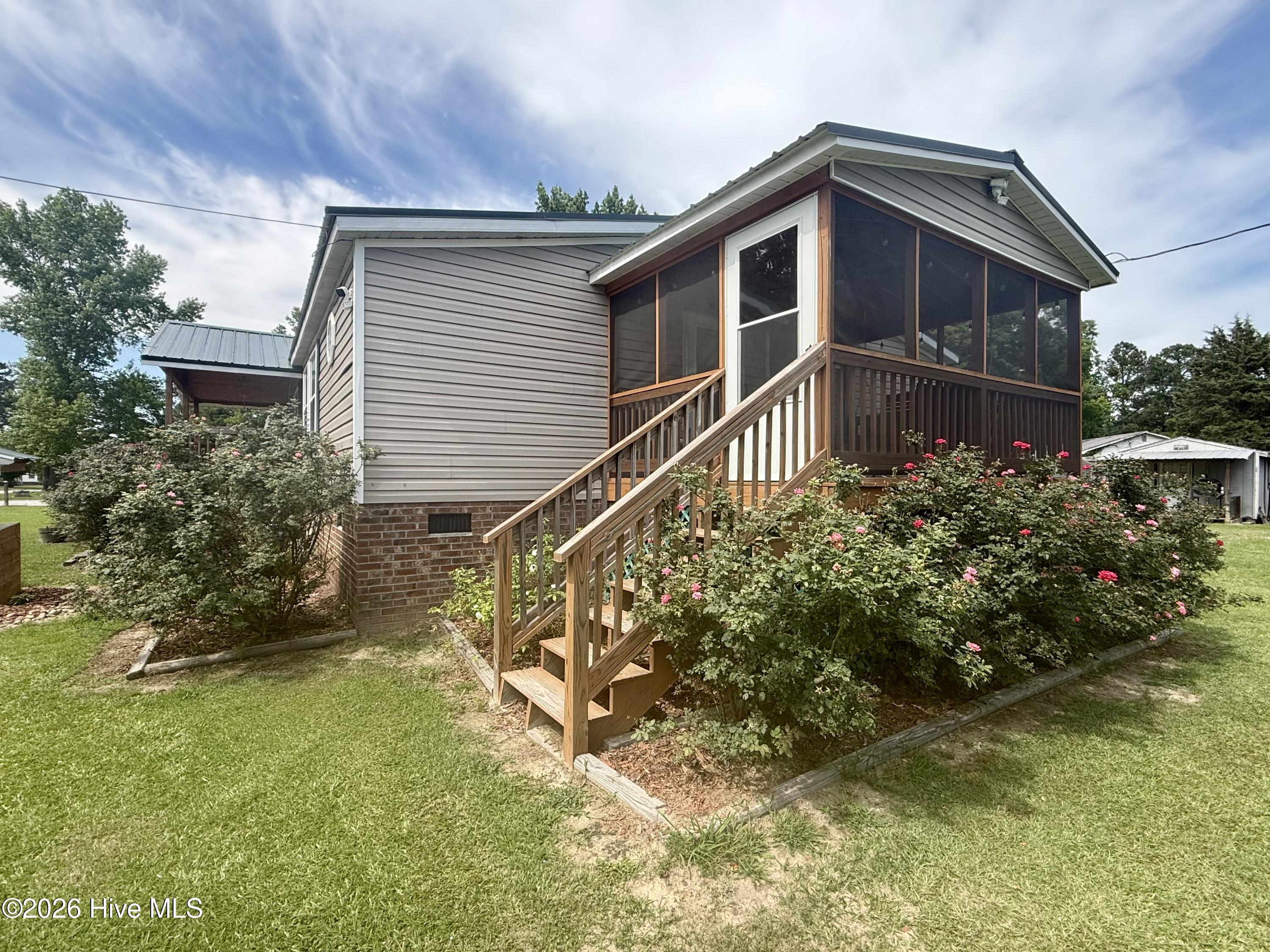 102 Belcher Road Property Photo 8