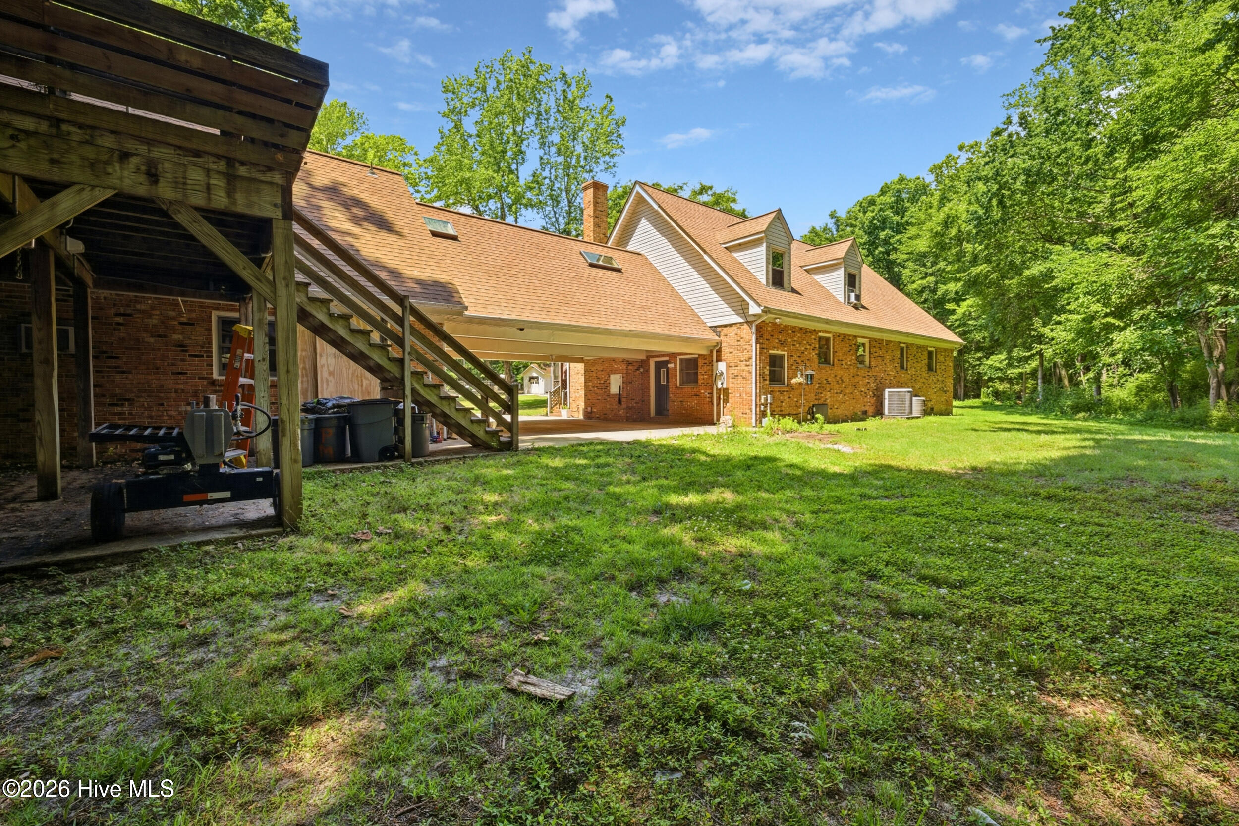 735 Daniels Road Property Photo 20