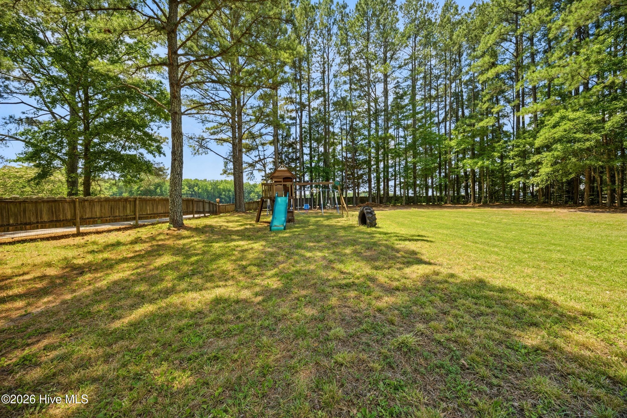 735 Daniels Road Property Photo 26