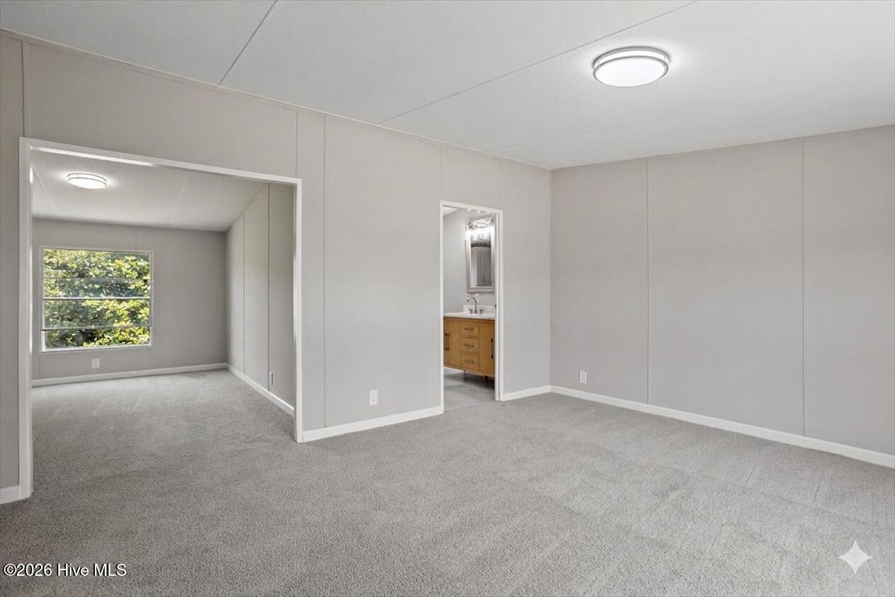 105 Stone Glen Place Property Photo 16