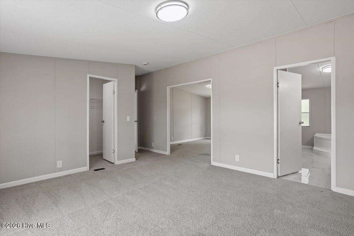 105 Stone Glen Place Property Photo 17