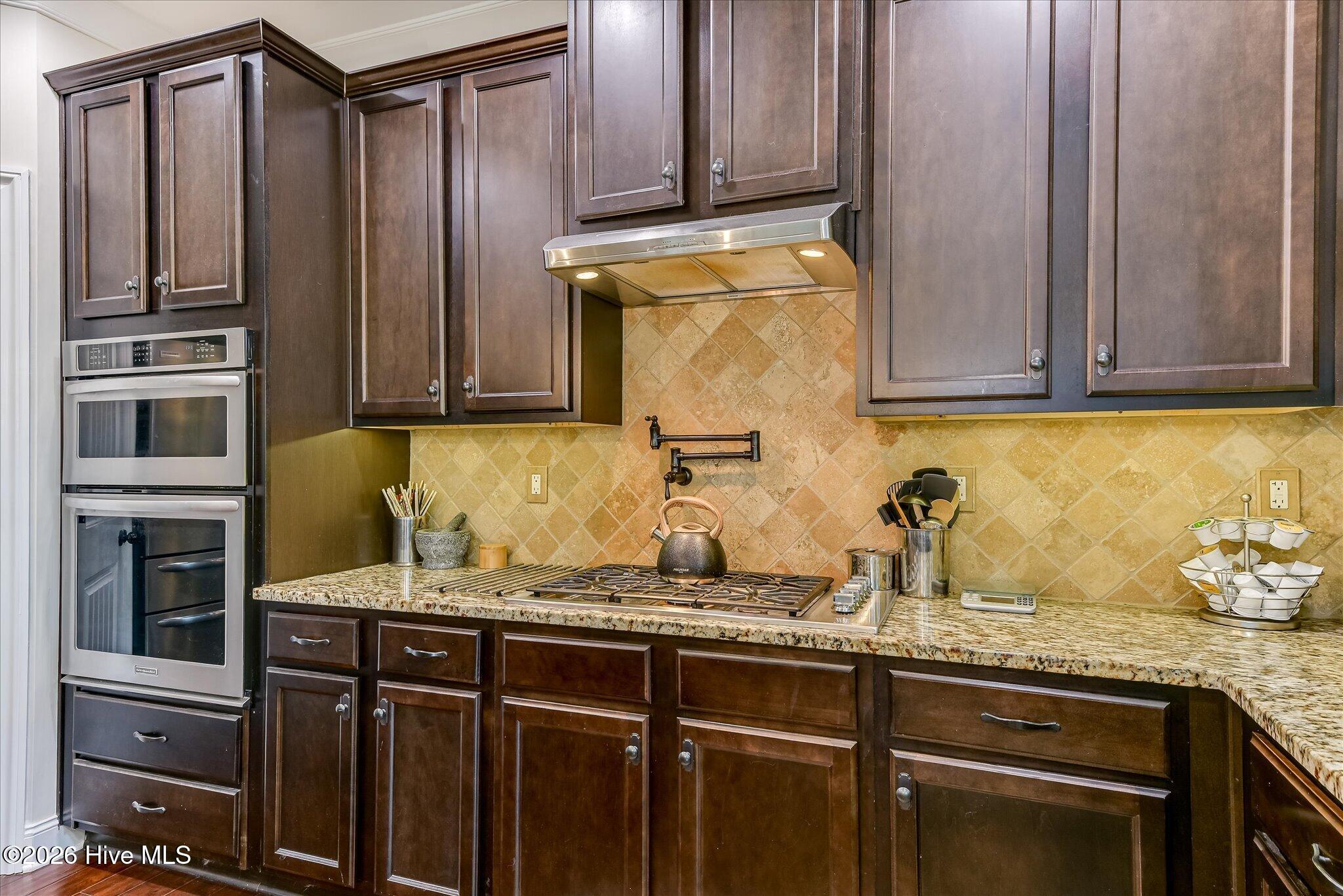 1014 Highgrass Court Property Photo 25