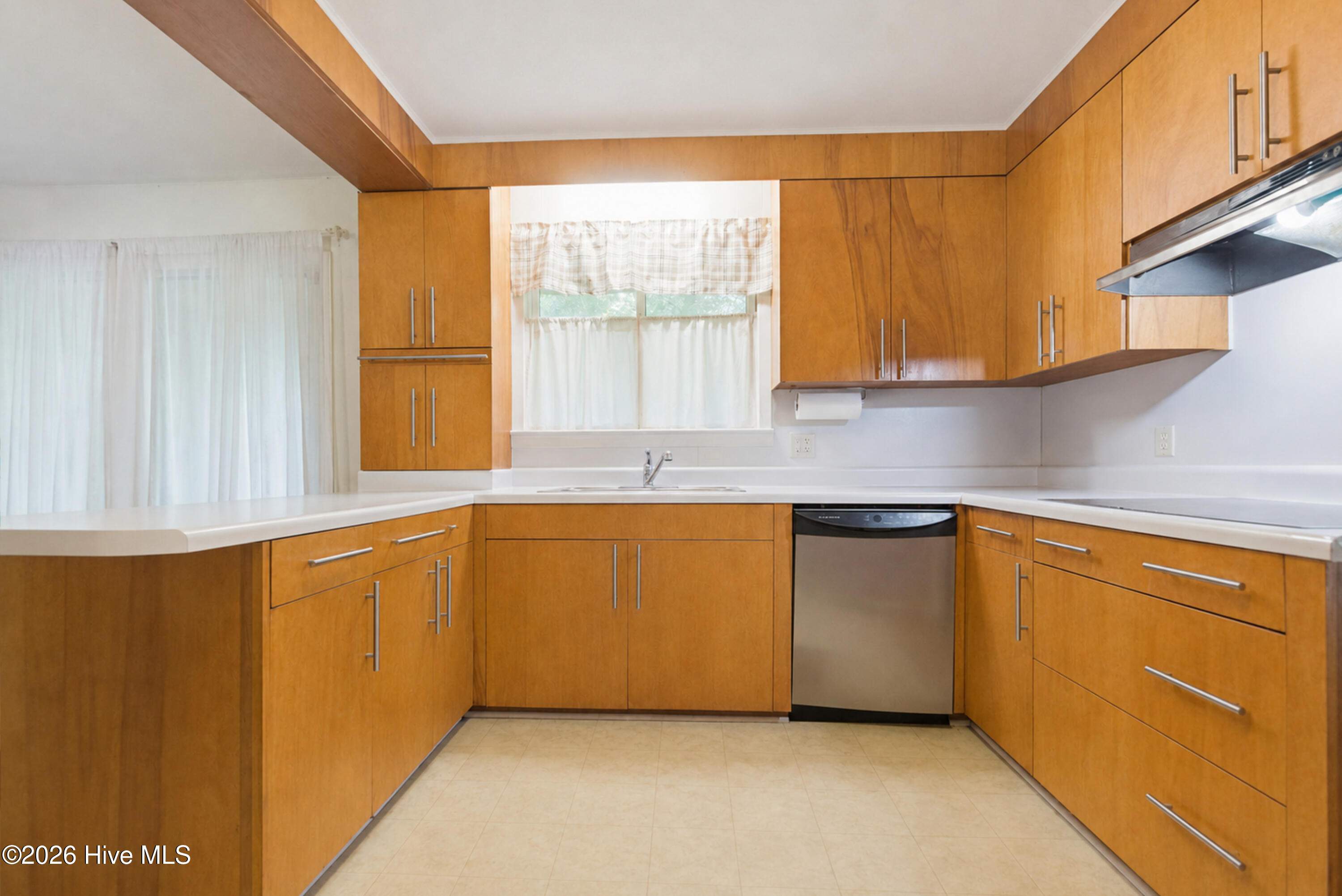 527 Edgewood Circle Property Photo 13