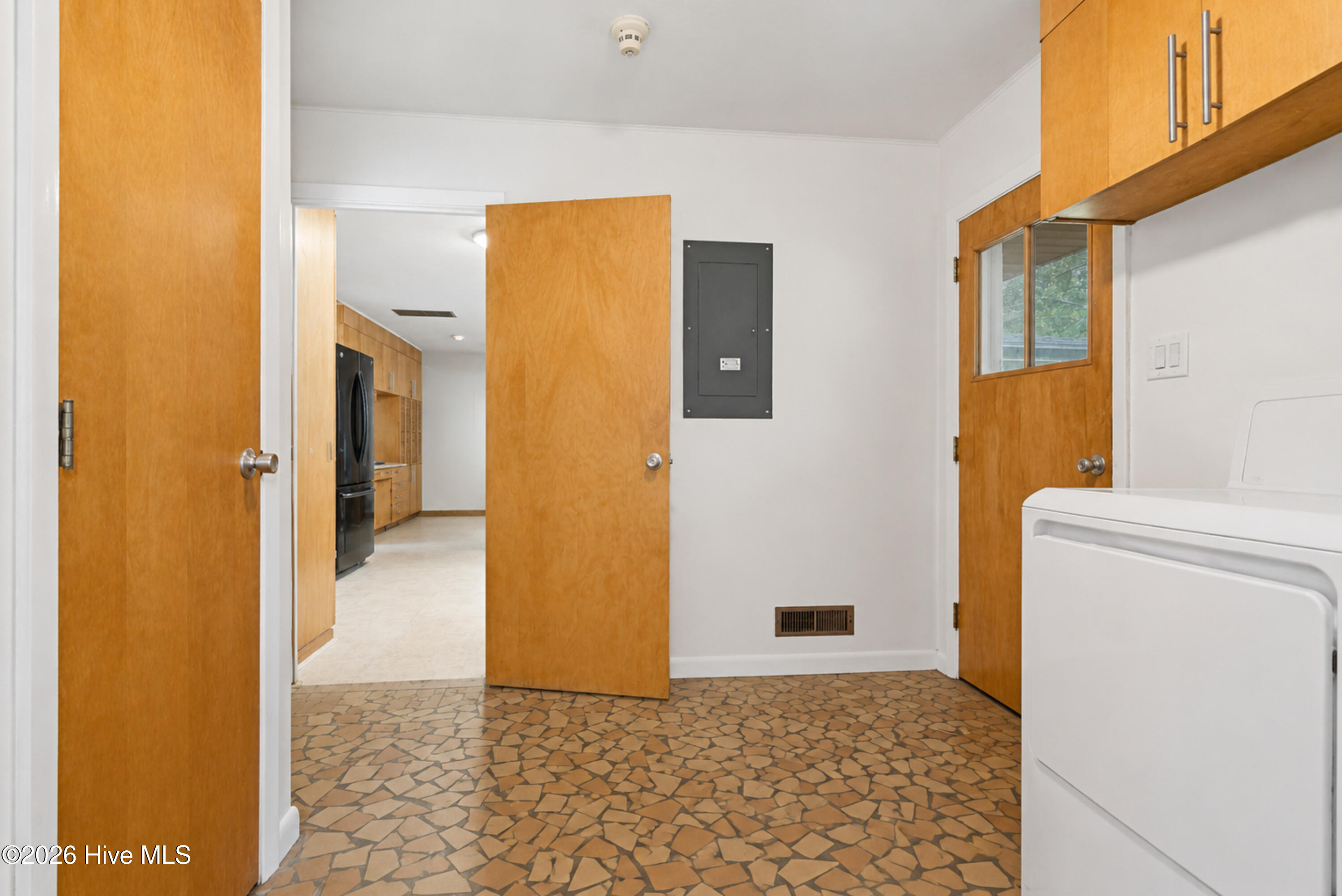 527 Edgewood Circle Property Photo 37