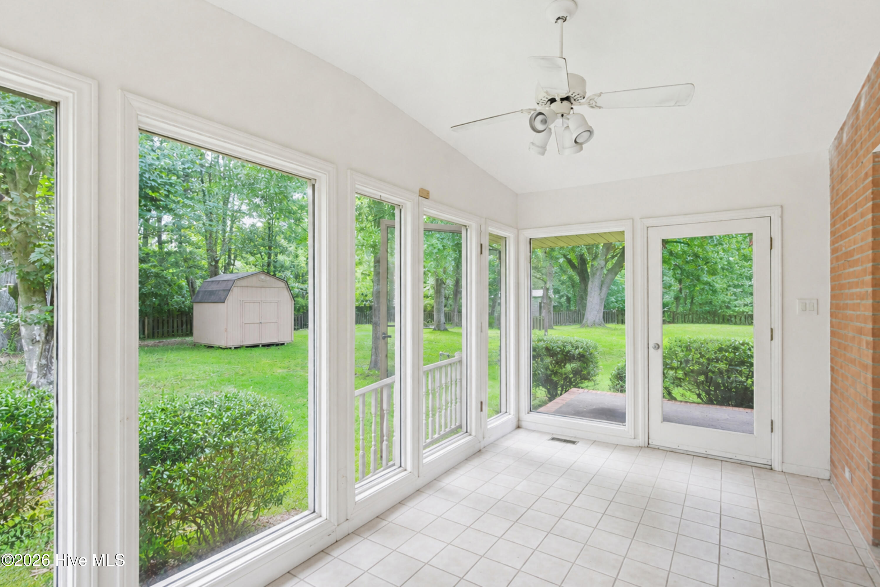 527 Edgewood Circle Property Photo 42