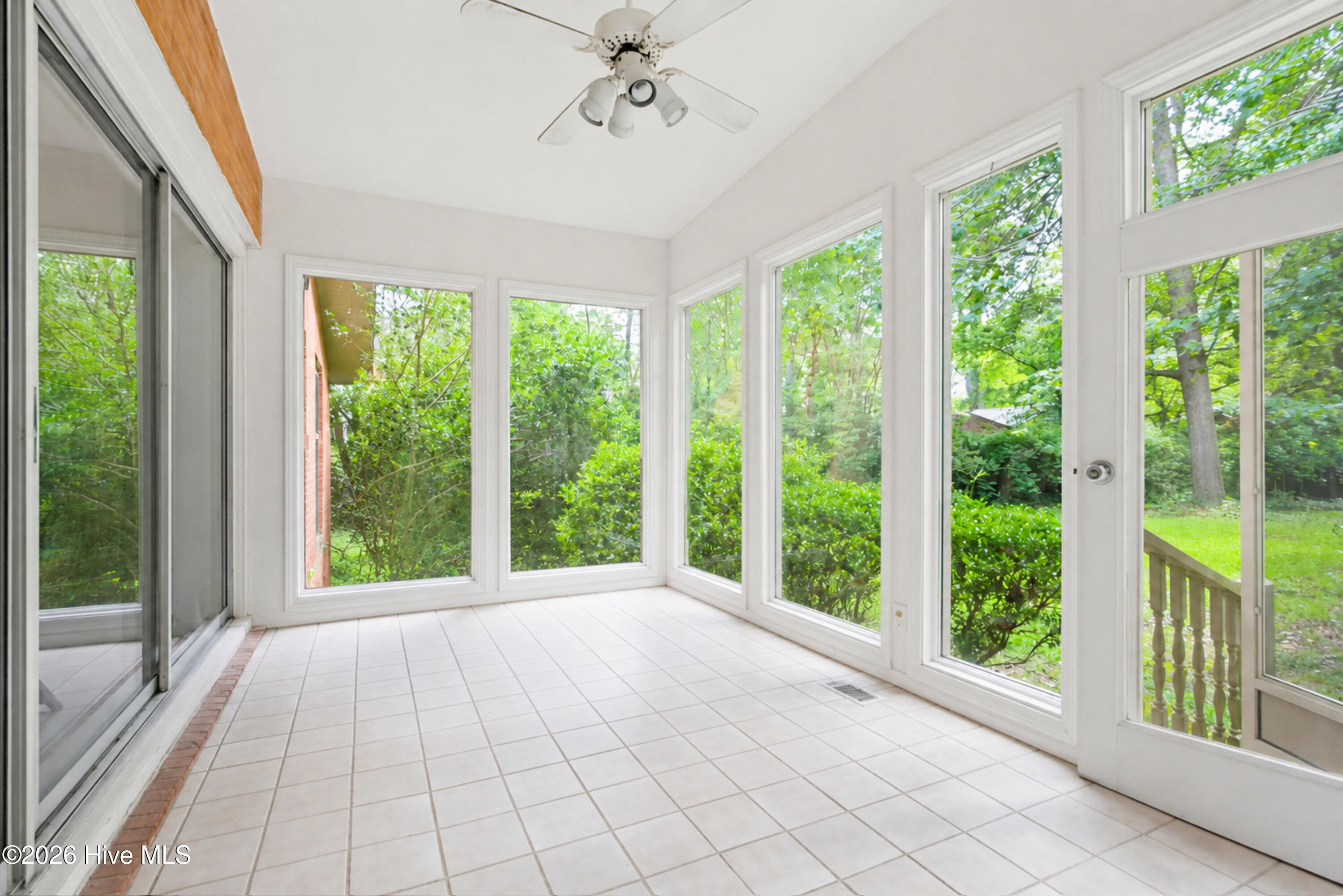 527 Edgewood Circle Property Photo 44