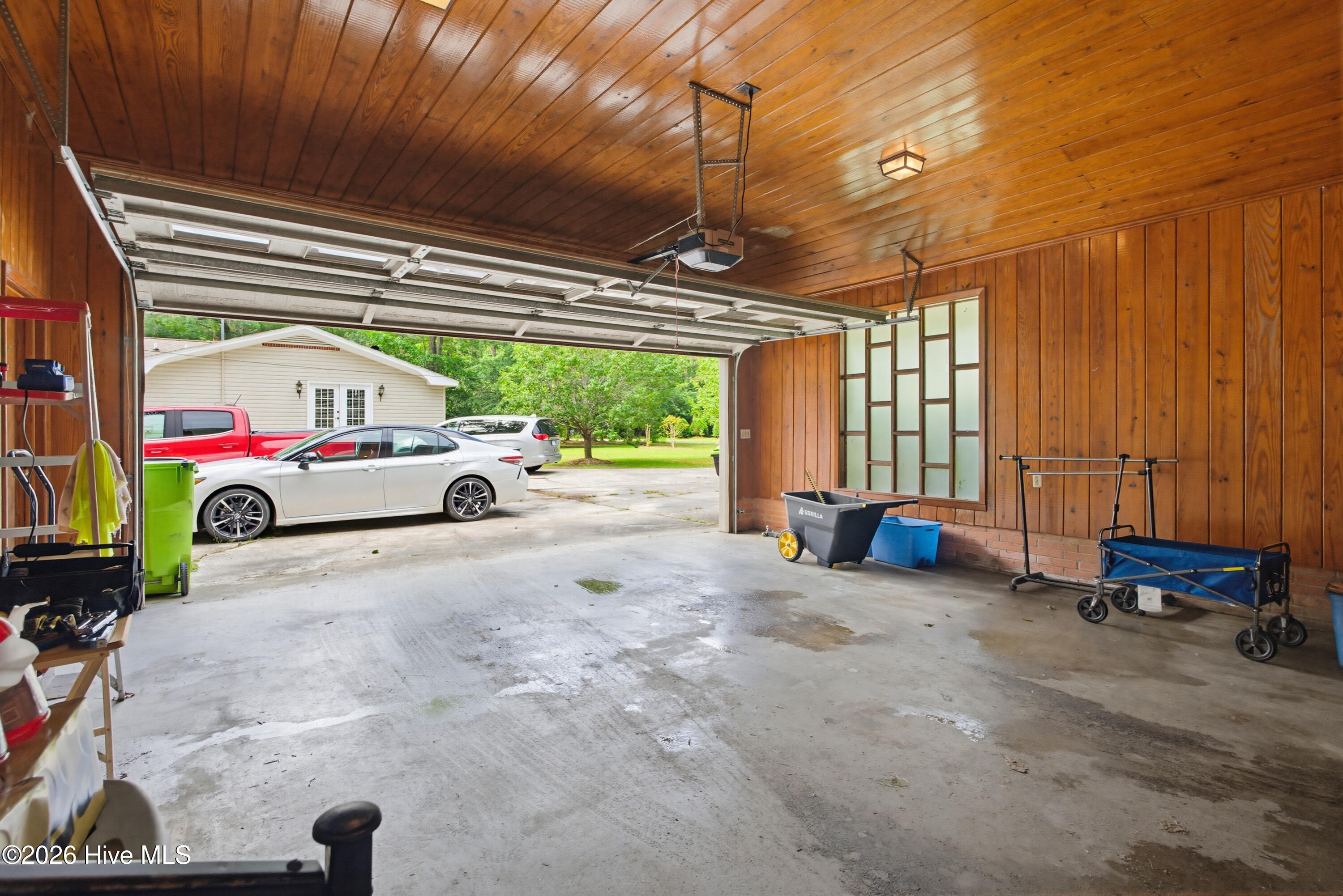 527 Edgewood Circle Property Photo 49