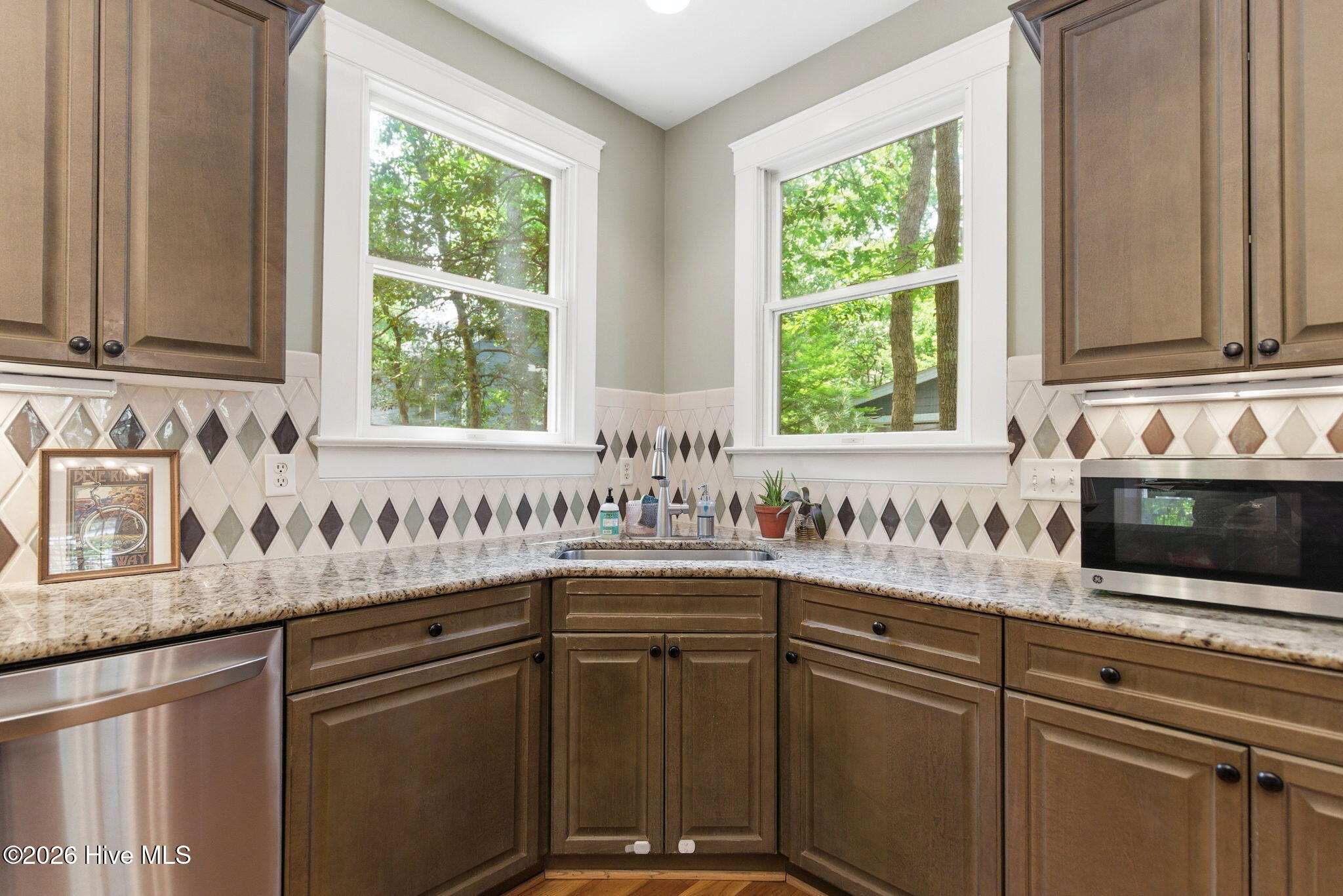 8040 Reunion Road Property Photo 8