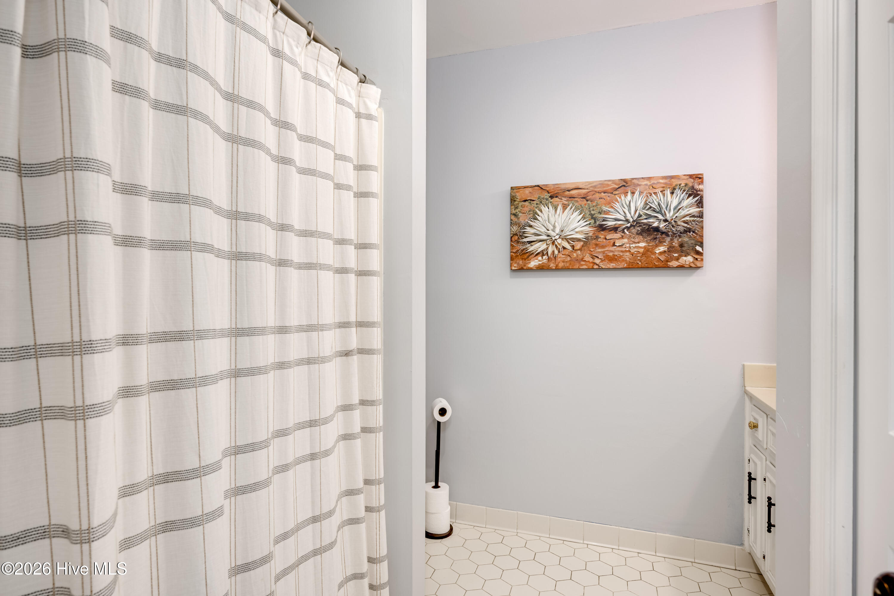 4198 Knollcrest Circle N Property Photo 34