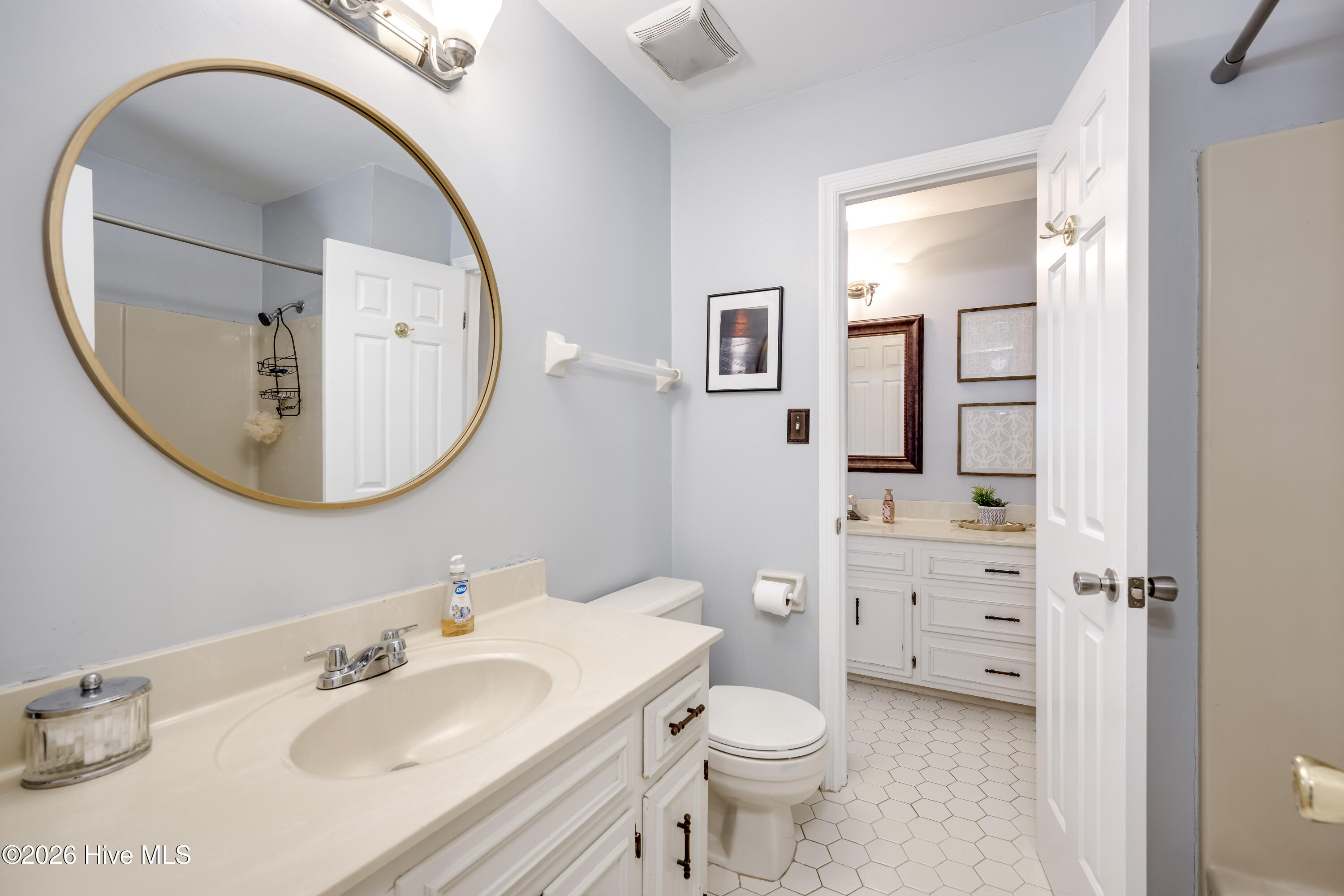 4198 Knollcrest Circle N Property Photo 45