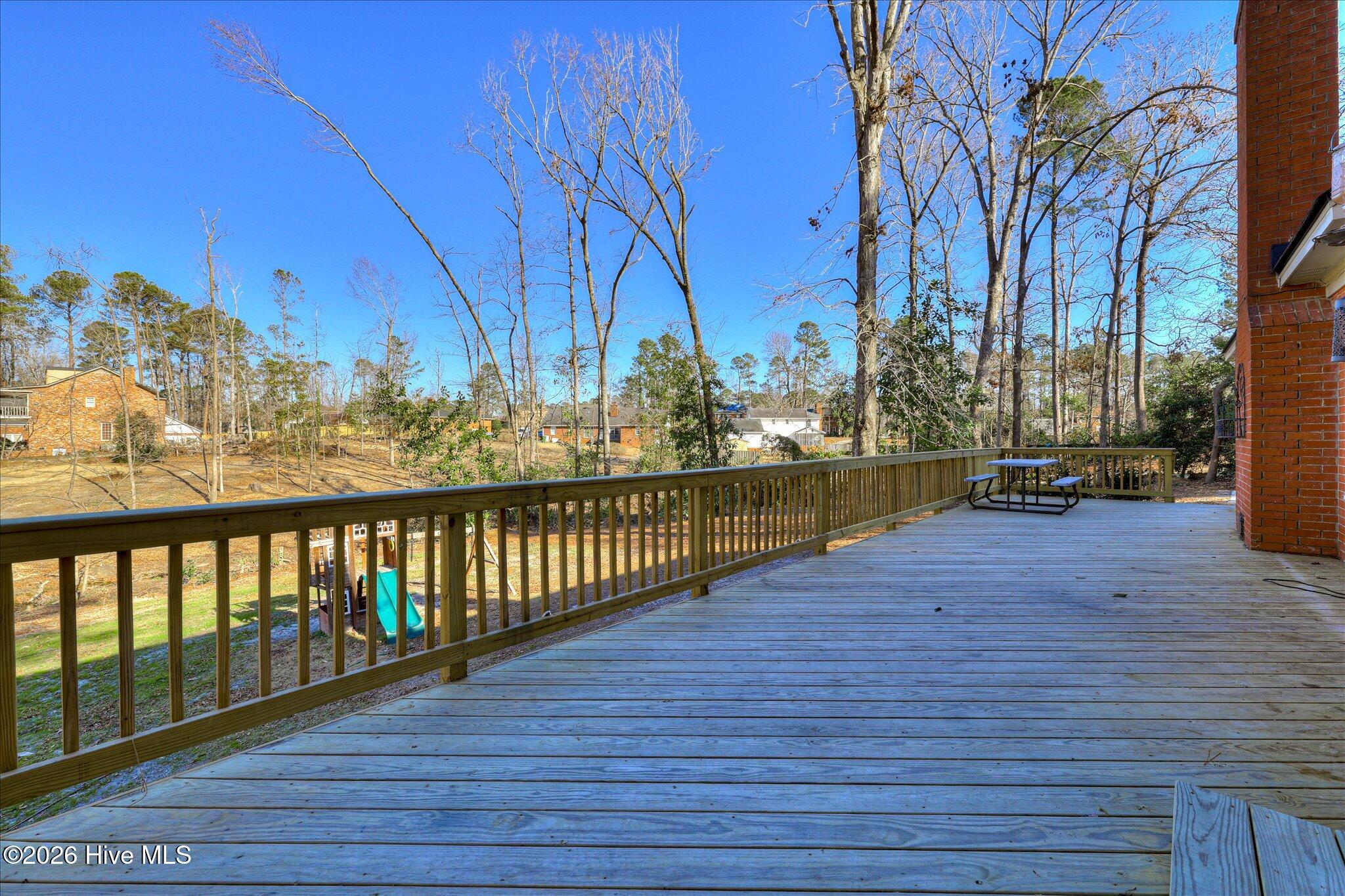 4198 Knollcrest Circle N Property Photo 54
