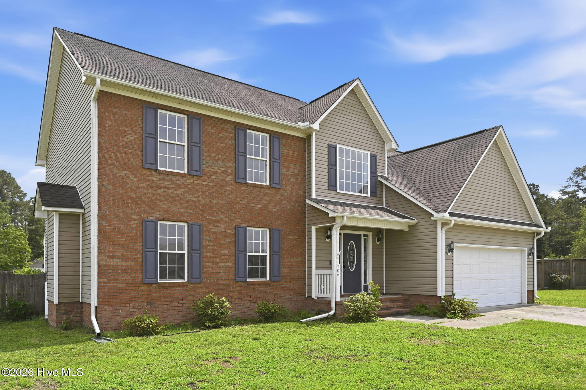 206 Honey Court E Property Photo 2