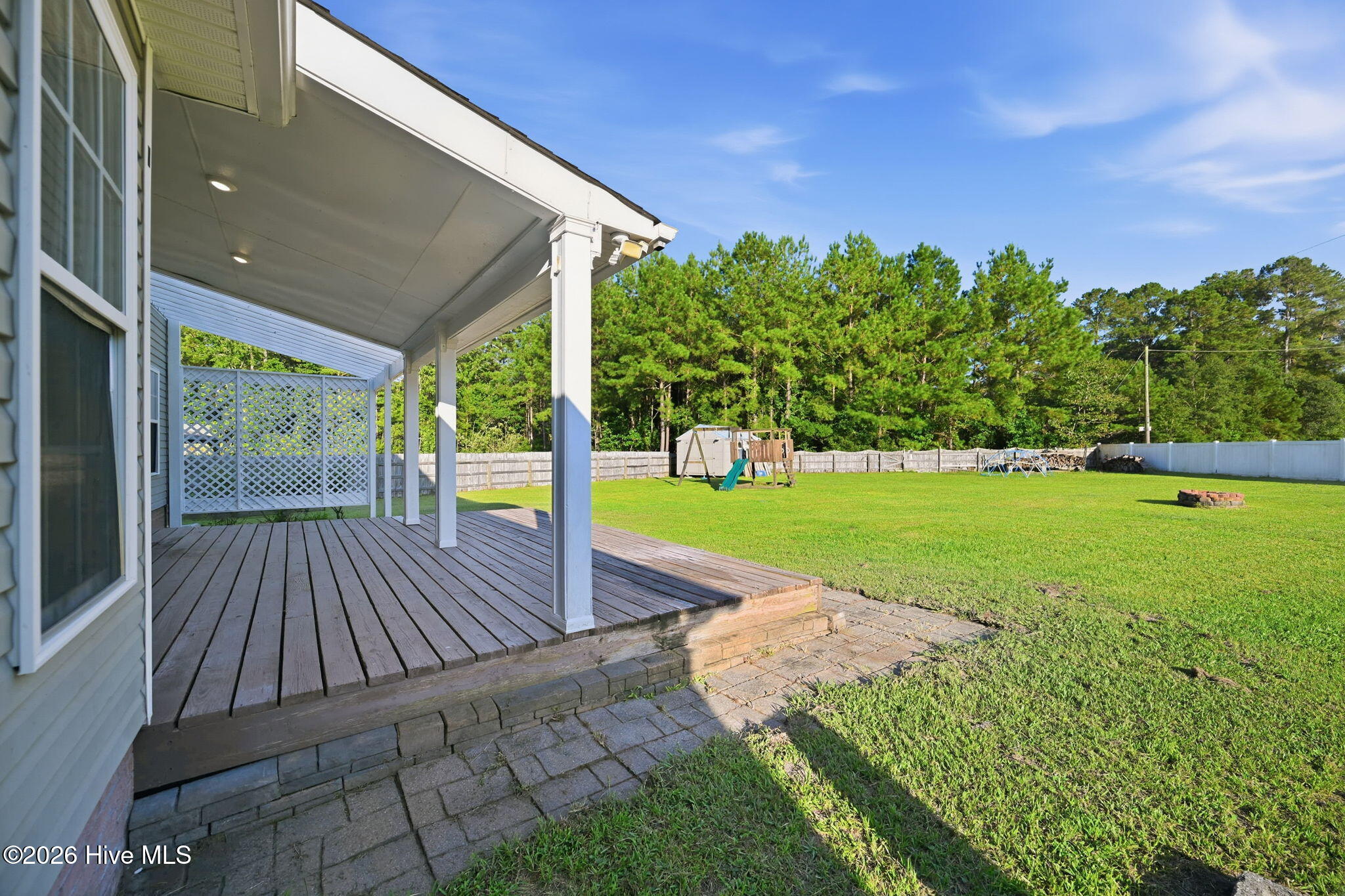 206 Honey Court E Property Photo 13