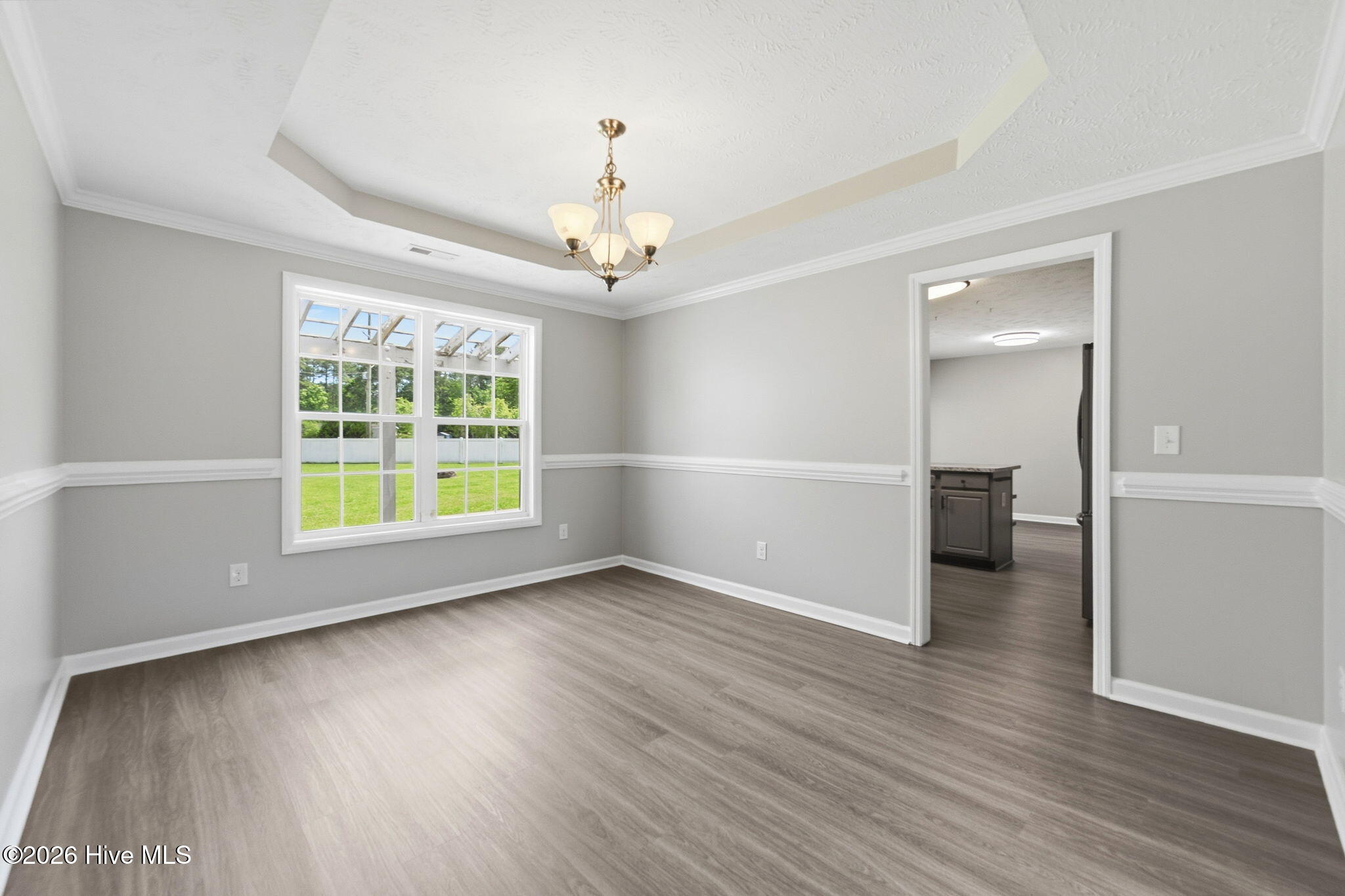 206 Honey Court E Property Photo 27