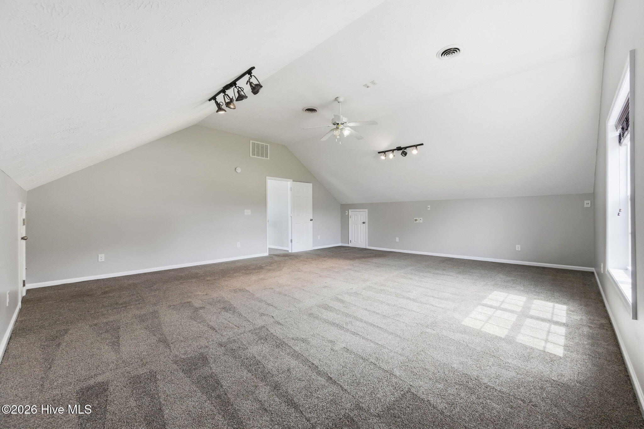 206 Honey Court E Property Photo 53