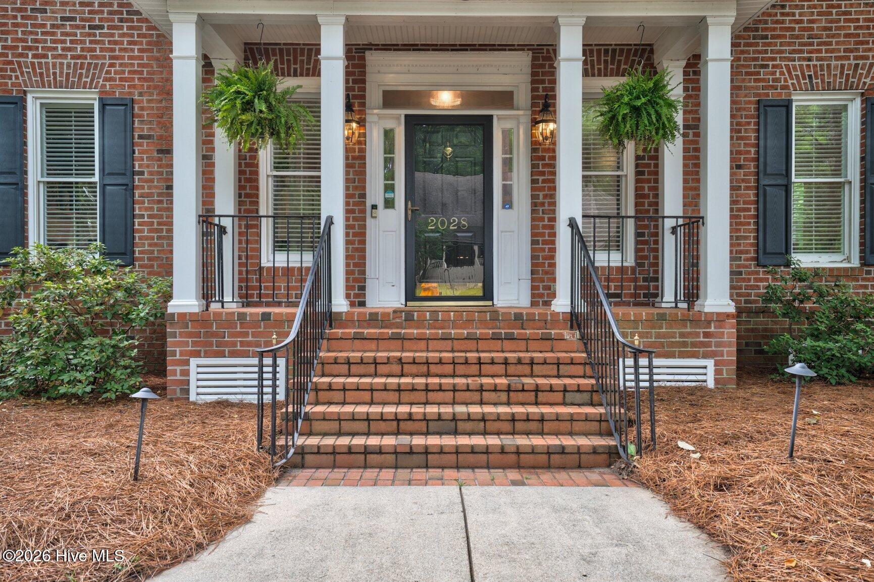 2028 Joelene Drive Property Photo 4