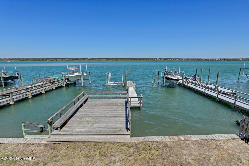 712 Channel Boulevard Property Photo 6