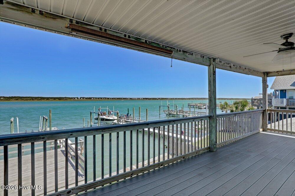712 Channel Boulevard Property Photo 8