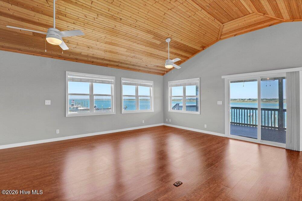 712 Channel Boulevard Property Photo 12