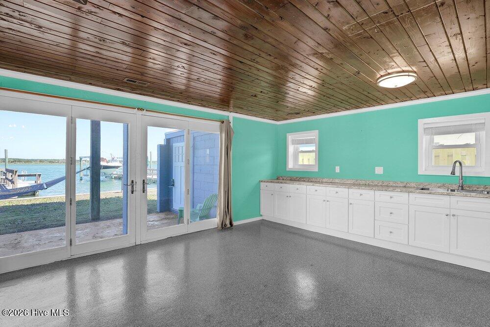 712 Channel Boulevard Property Photo 26