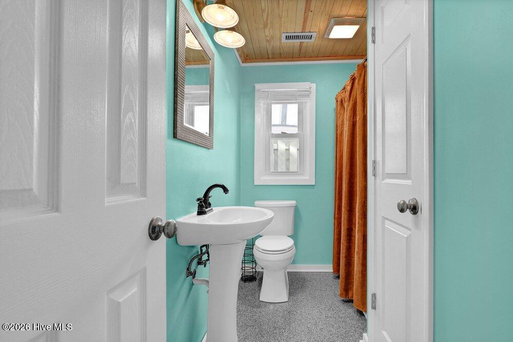 712 Channel Boulevard Property Photo 27