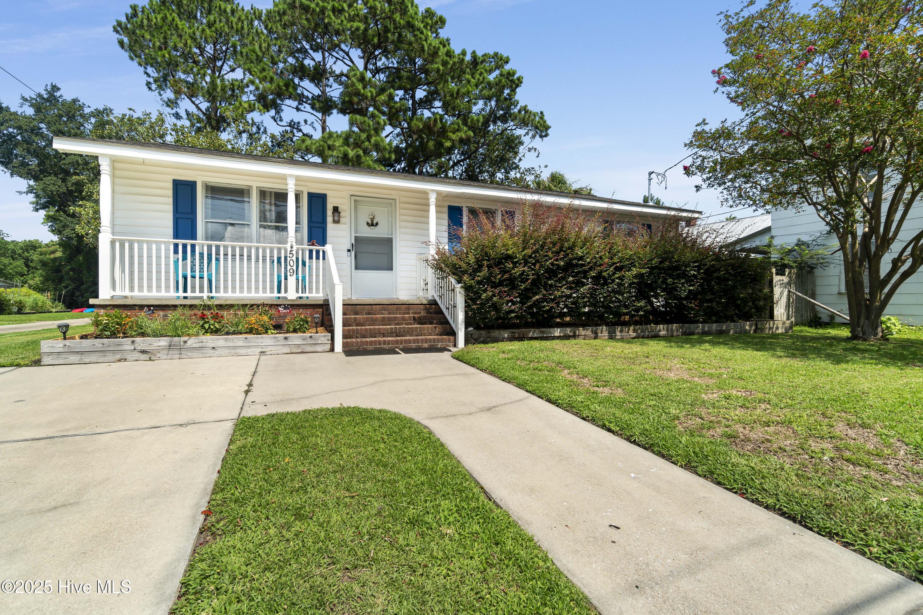 509 Broad Street Property Photo 1