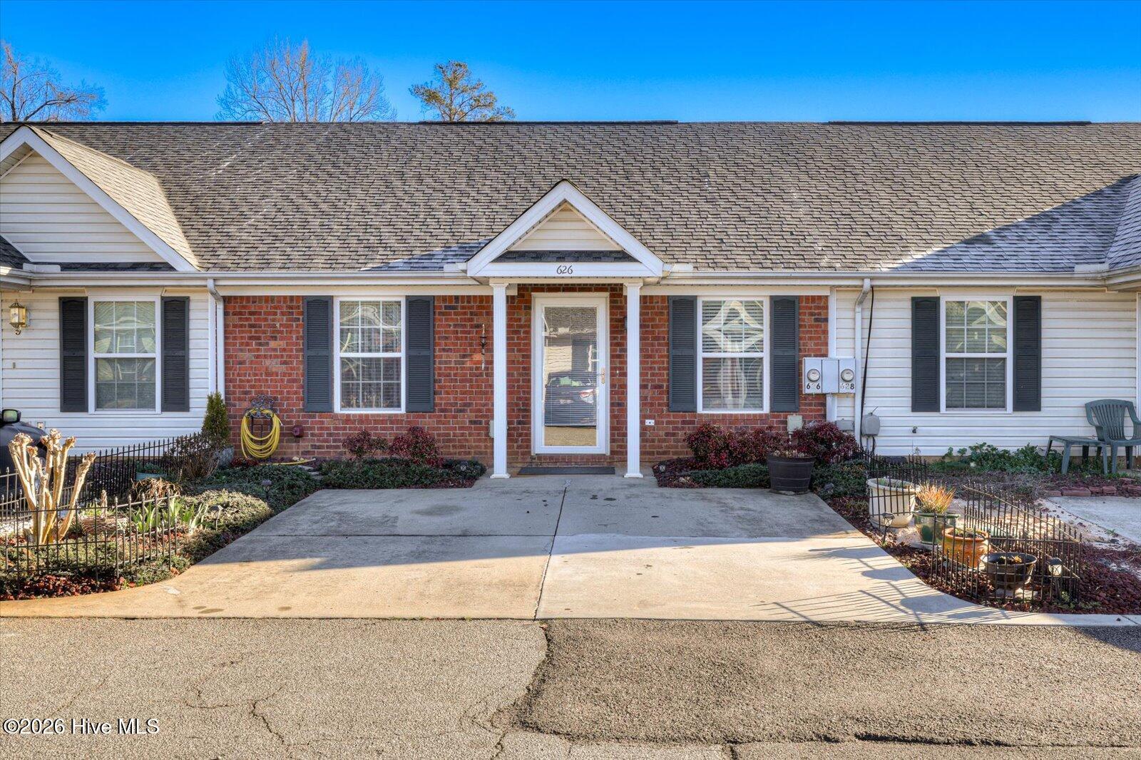 626 Brook Trail Property Photo 1