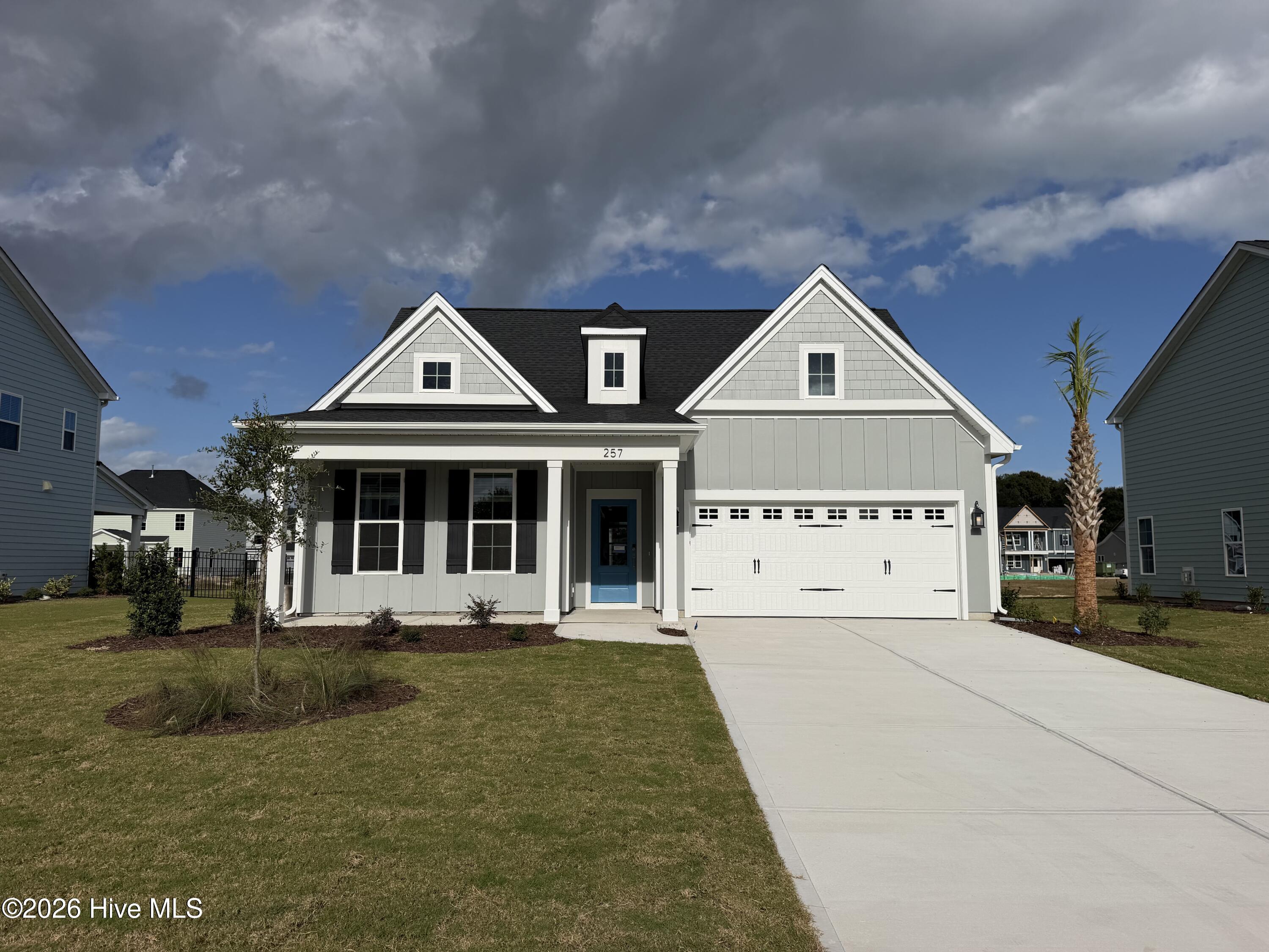 257 Planters Walk Property Photo 1
