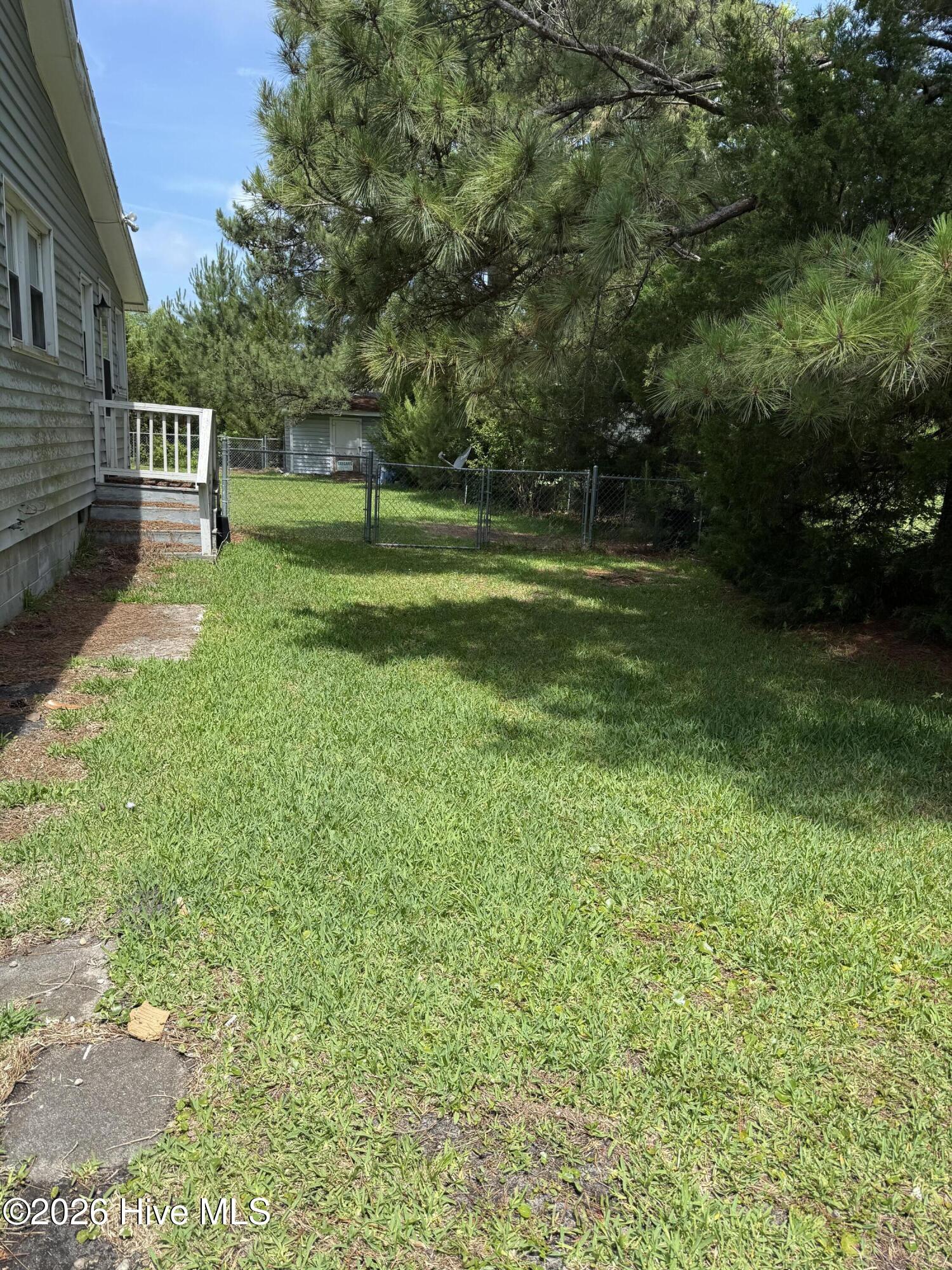 890 Hibbs Road Property Photo 3