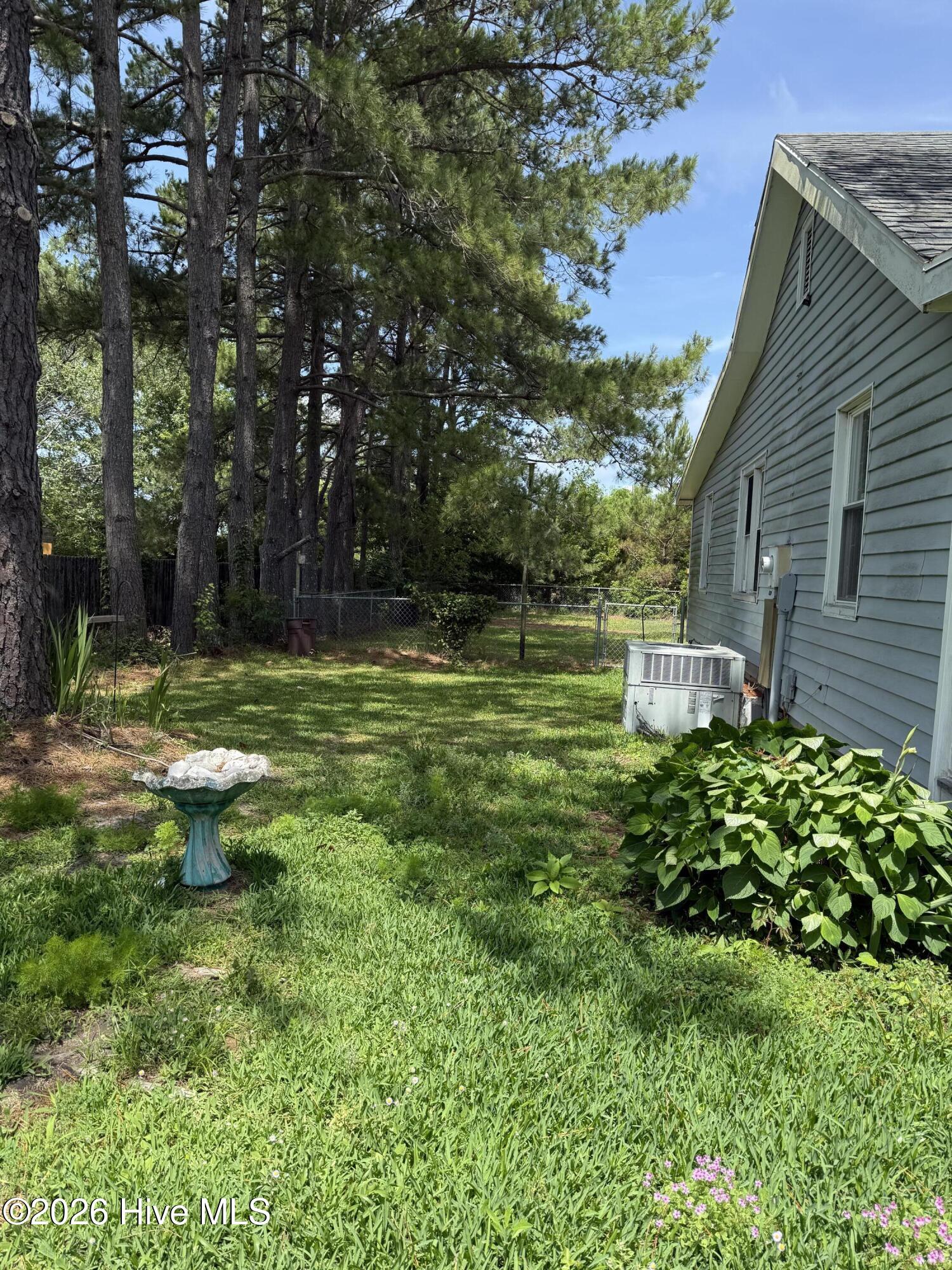 890 Hibbs Road Property Photo 4