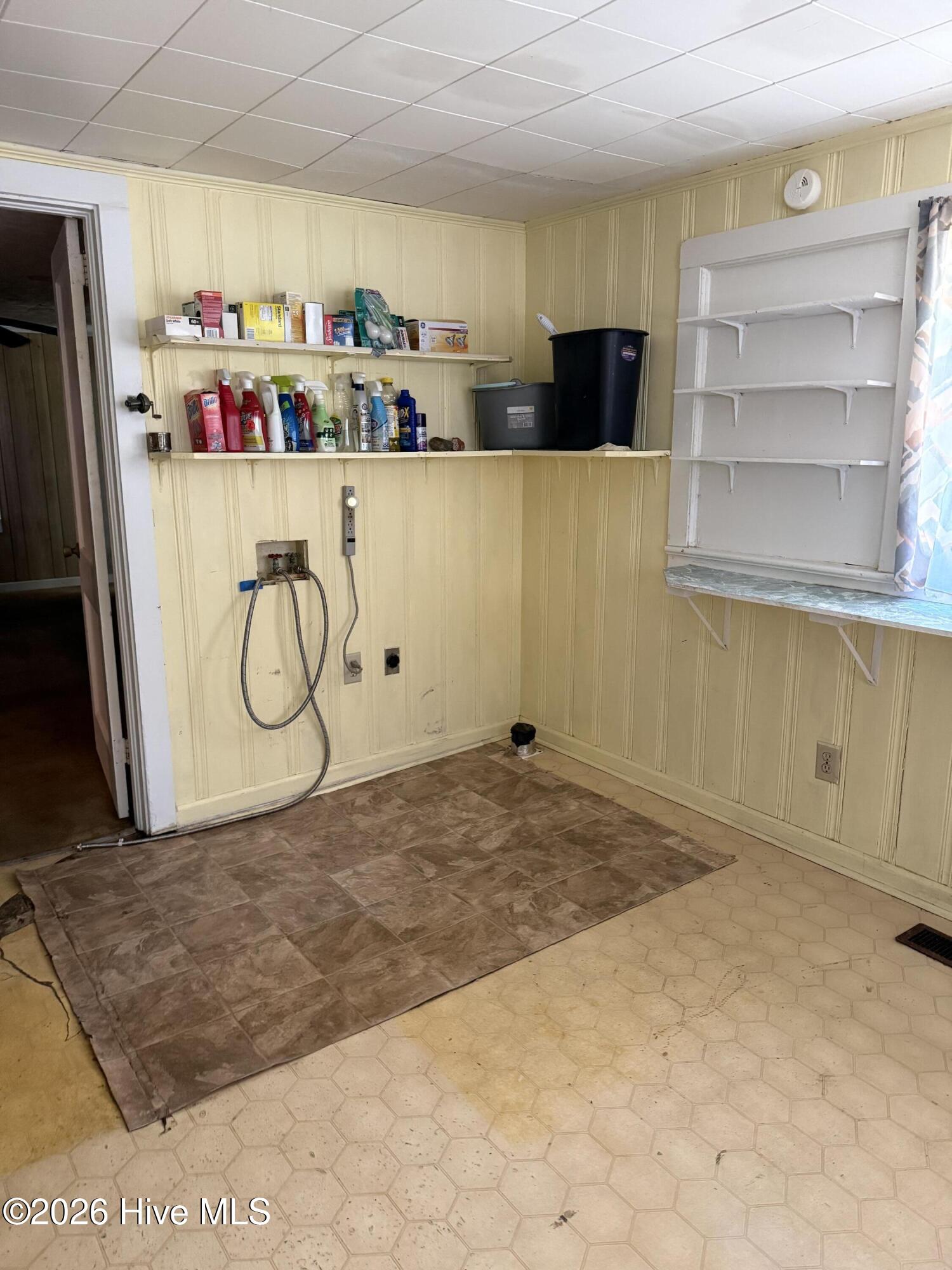 890 Hibbs Road Property Photo 18