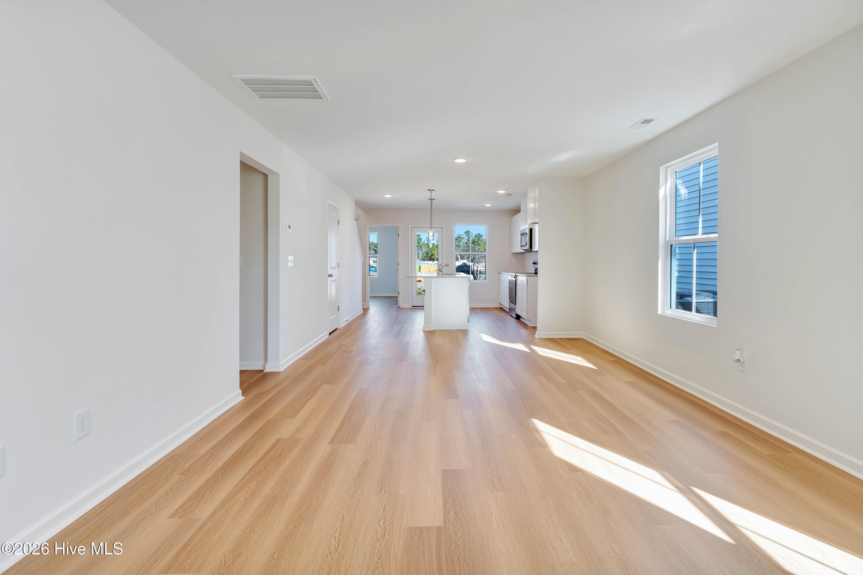 83 W Pioneer Way 103 Property Photo 6