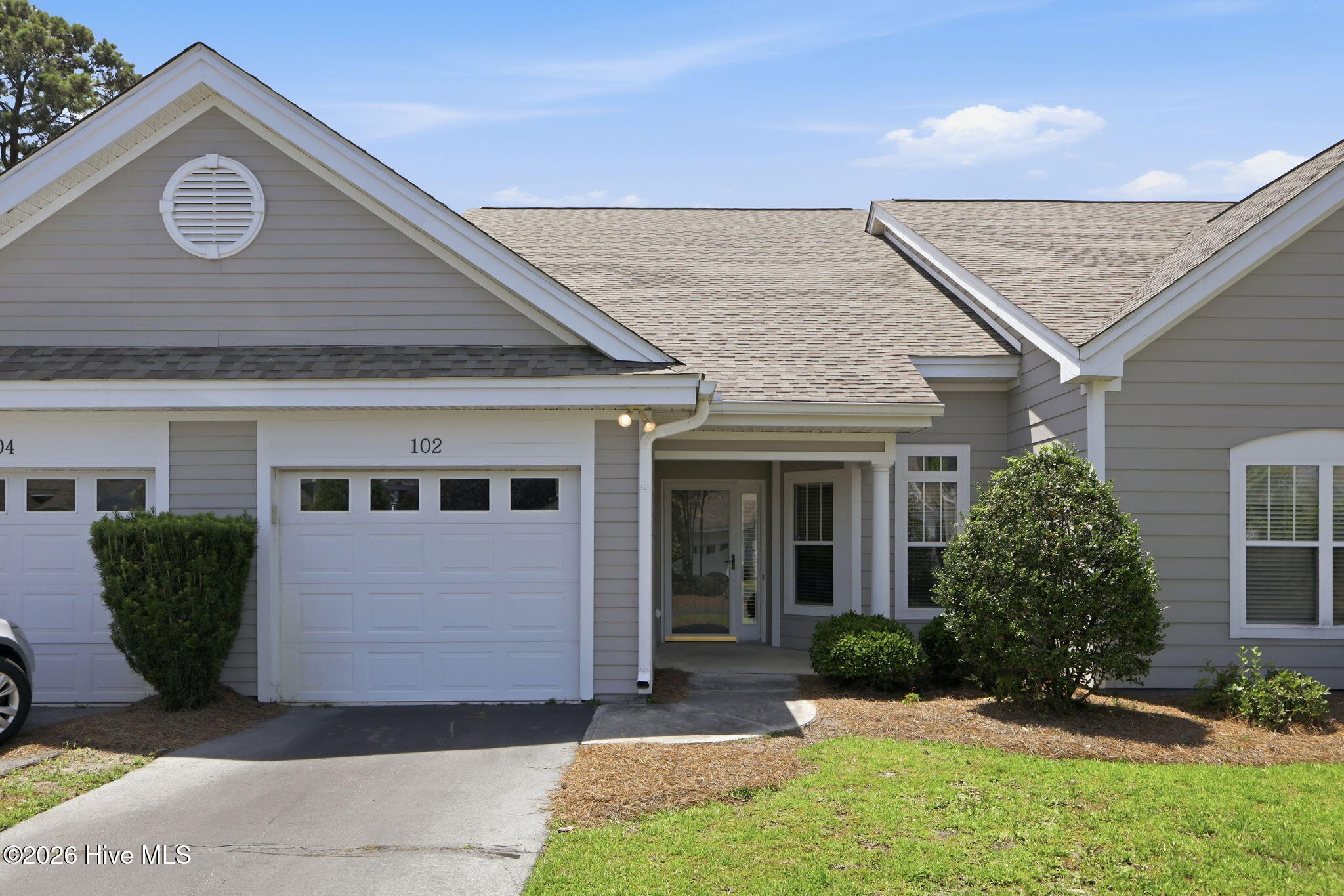 102 Oleander Court Property Photo 1
