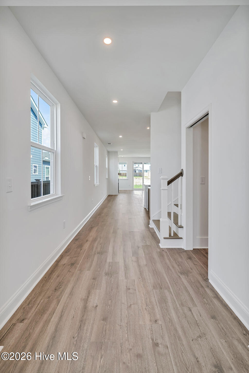 2204 Sandbrook Loop Property Photo 3